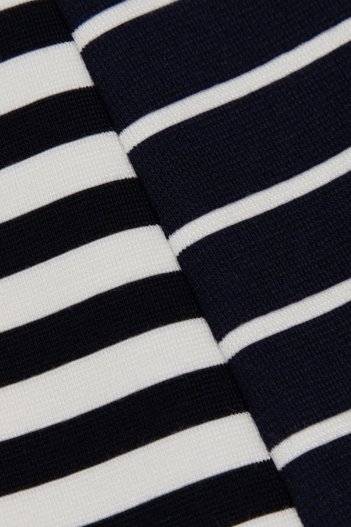 不對稱條紋剪接洋裝不對稱條紋剪接洋裝,一般洋裝,條紋,洋裝特輯,秋冬穿搭,輕奢度假,輕奢渡假