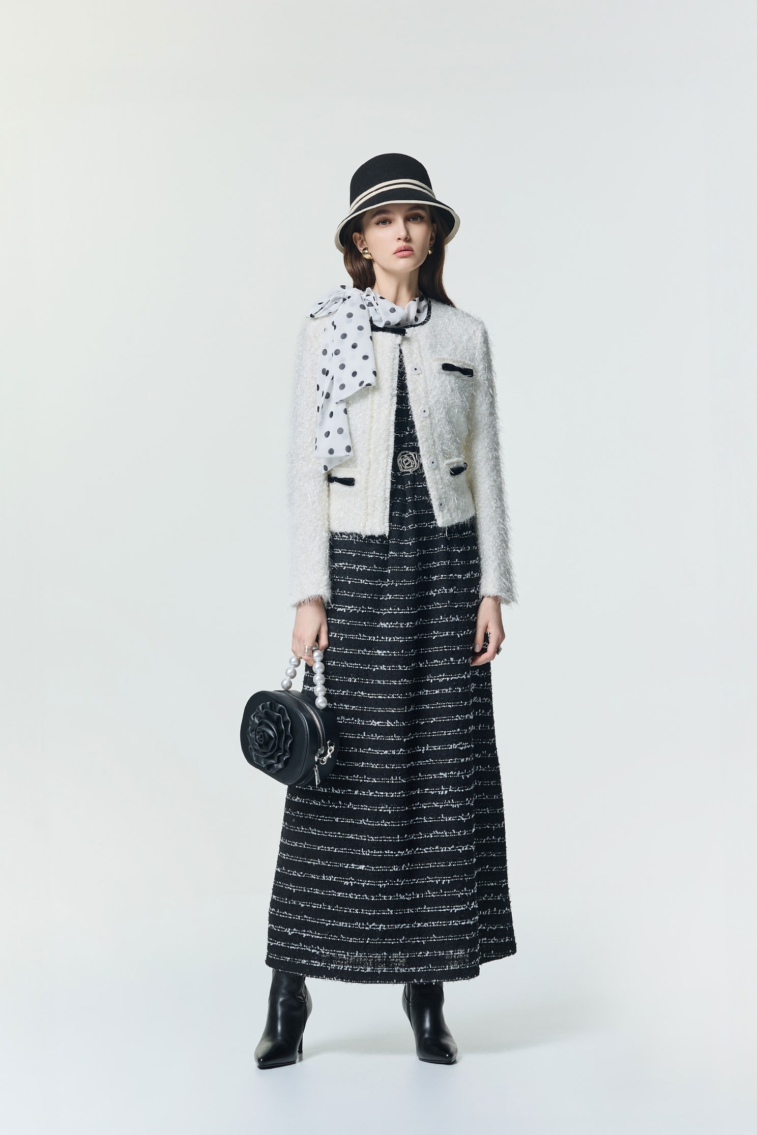 高領帶子紗花呢女神長洋裝高領帶子紗花呢女神長洋裝,一般洋裝,春夏穿搭,洋裝特輯,無袖洋裝,短袖洋裝,長洋裝,雪紡,黑色洋裝