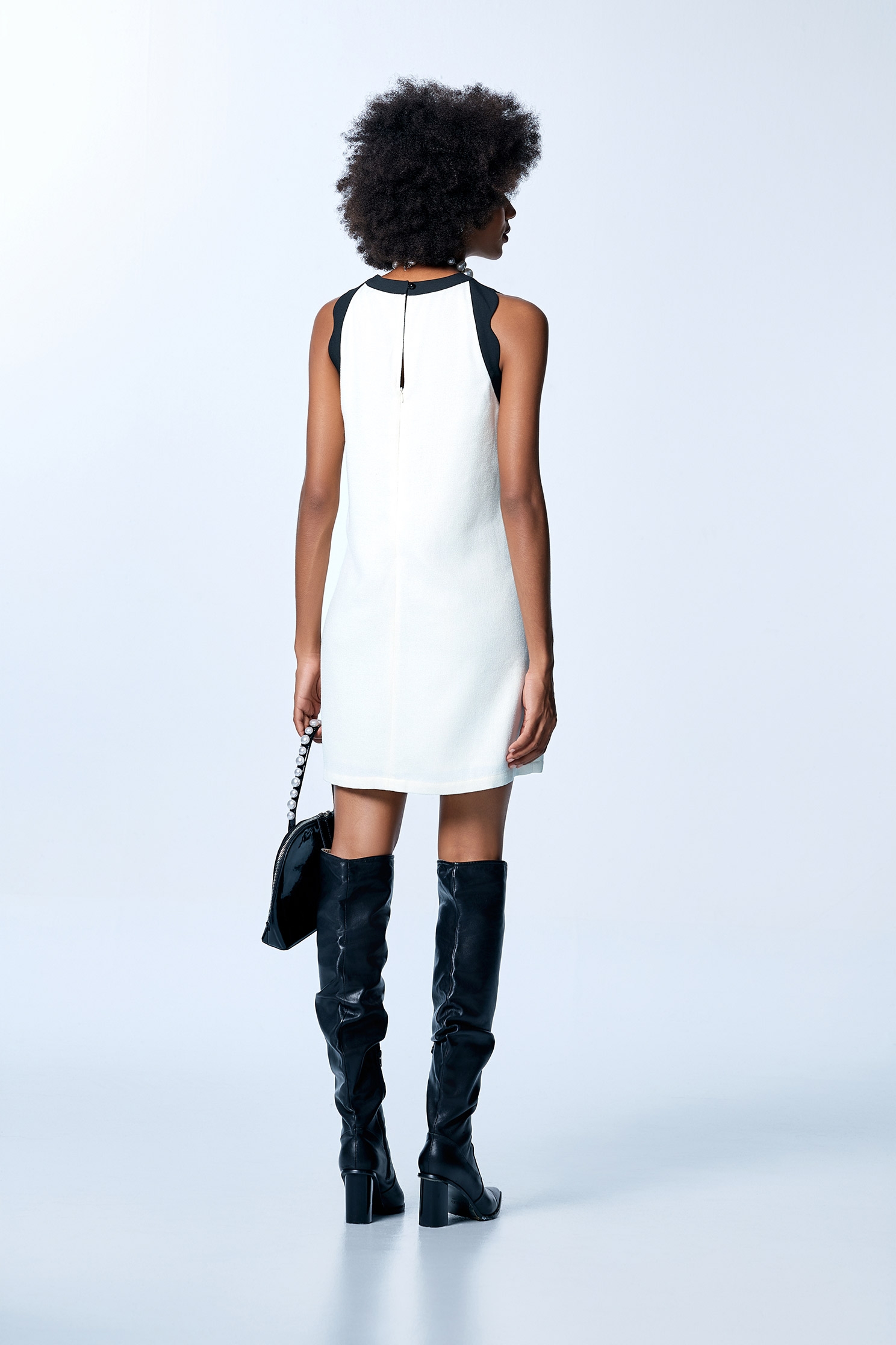 小香風飾色邊口袋洋裝小香風飾色邊口袋洋裝,小禮服,小香風,小香風洋裝,春夏穿搭,洋裝特輯,無袖洋裝,短袖洋裝