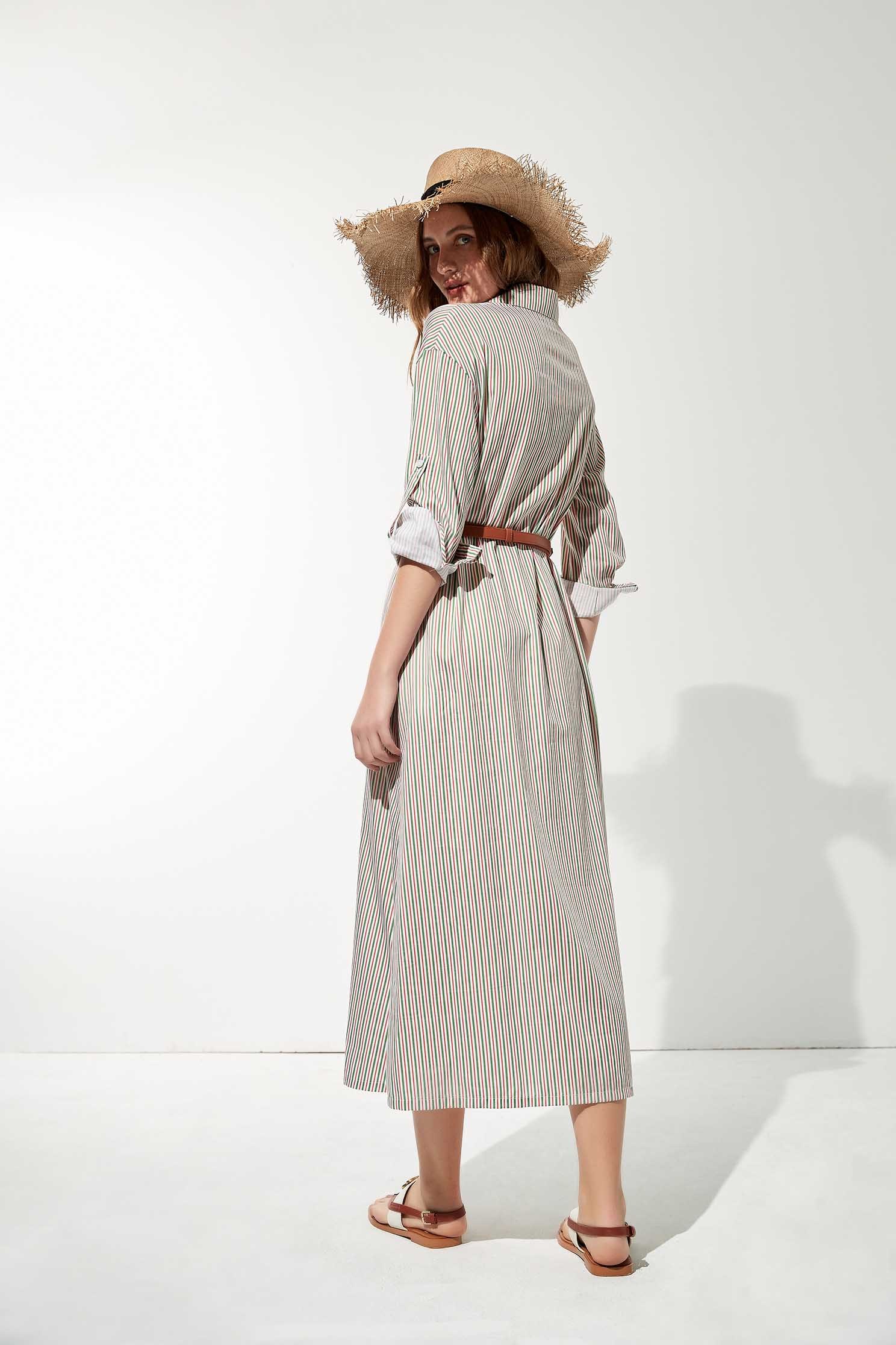 彩色條紋襯衫式長洋裝彩色條紋襯衫式長洋裝,一般洋裝,女王風範,春夏穿搭,條紋,直播專區,長袖洋裝