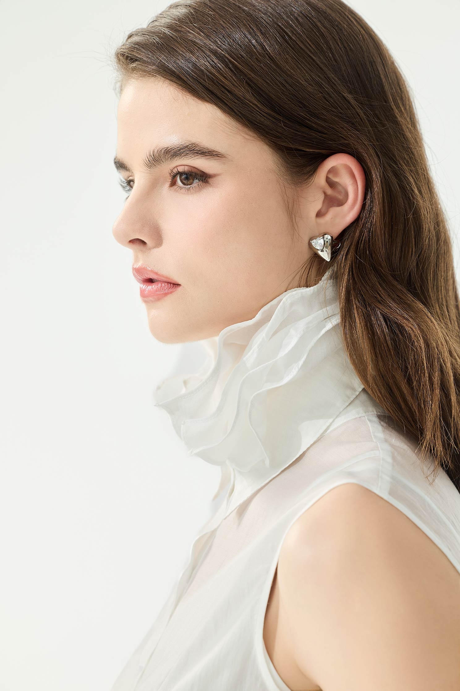 玫瑰花瓣領無袖絲棉襯衫玫瑰花瓣領無袖絲棉襯衫,一般背心,一般背心馬甲,內搭上衣,春夏穿搭,白色背心,背心