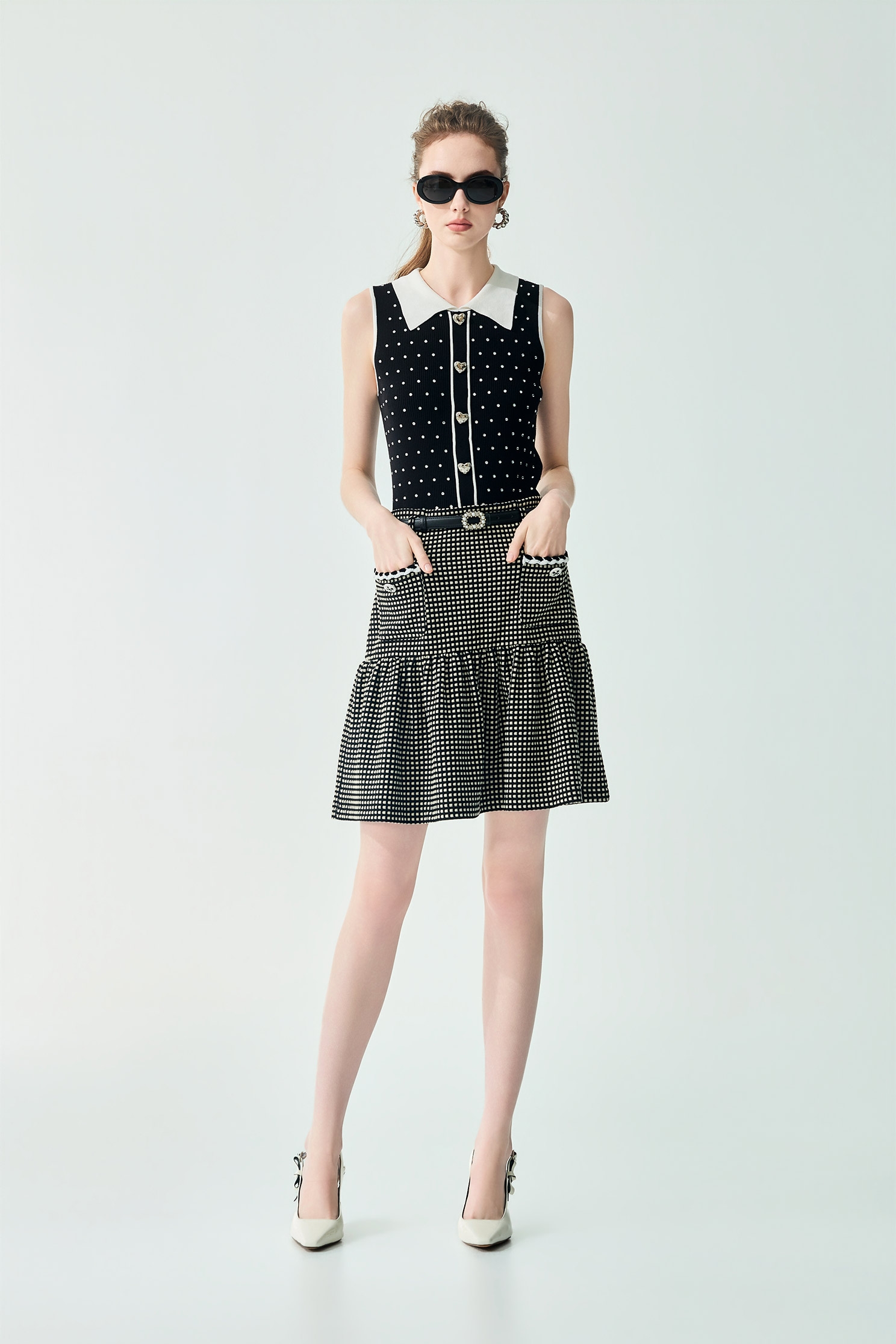 黑白配色燙鑽針織背心黑白配色燙鑽針織背心,一般背心,一般背心馬甲,春夏穿搭,白色背心,背心,針織,針織背心,黑色背心