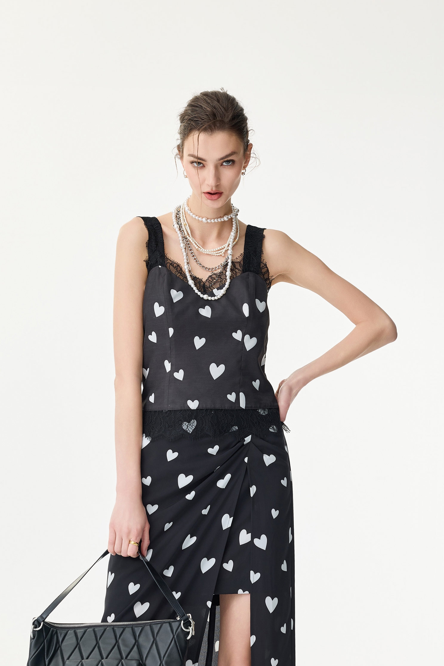 滿天心蕾絲小背心滿天心蕾絲小背心,一般背心,一般背心馬甲,春夏穿搭,時髦成套搭配,背心,蕾絲,蕾絲背心