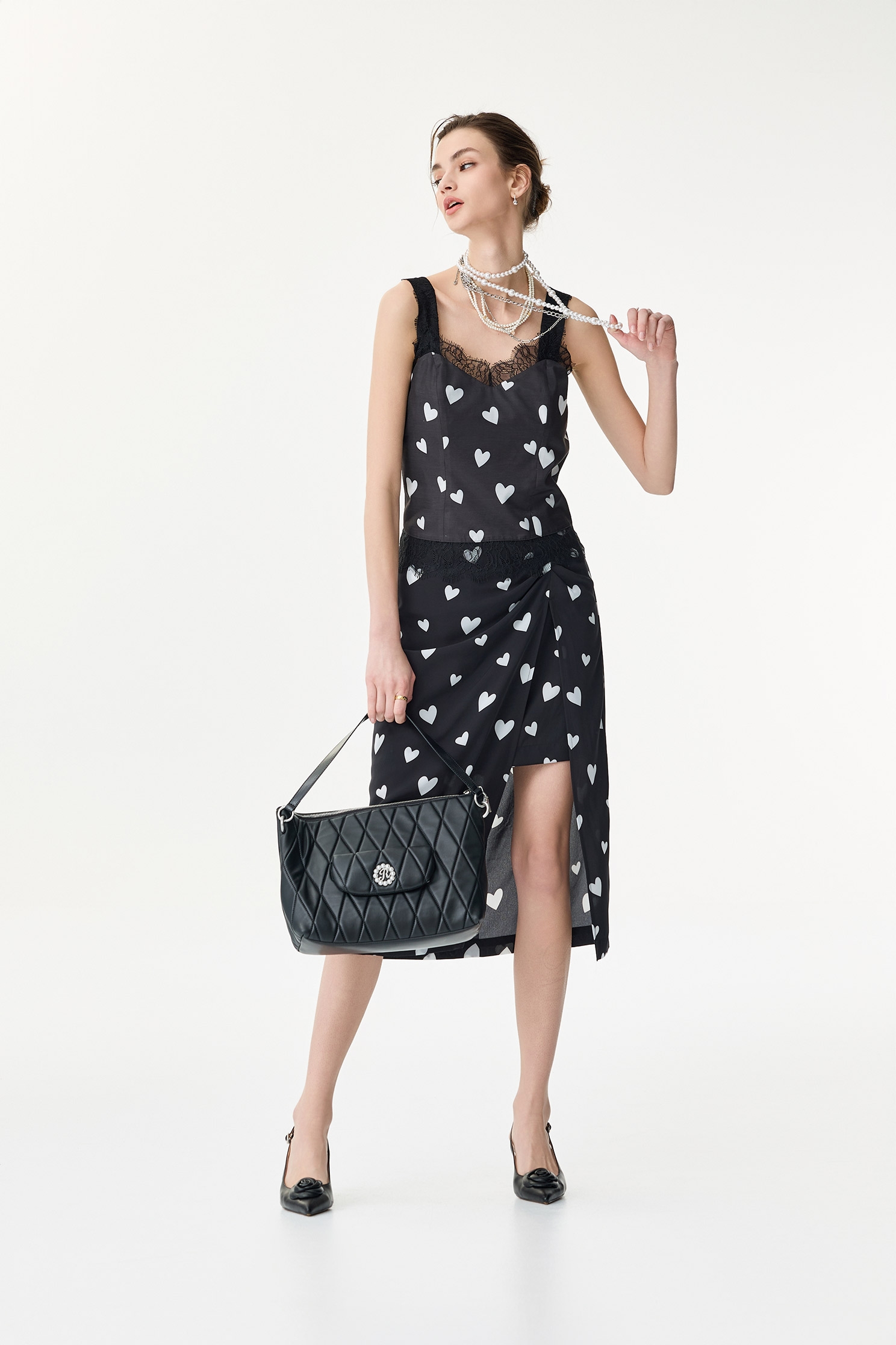 滿天心蕾絲小背心滿天心蕾絲小背心,一般背心,一般背心馬甲,春夏穿搭,時髦成套搭配,背心,蕾絲,蕾絲背心