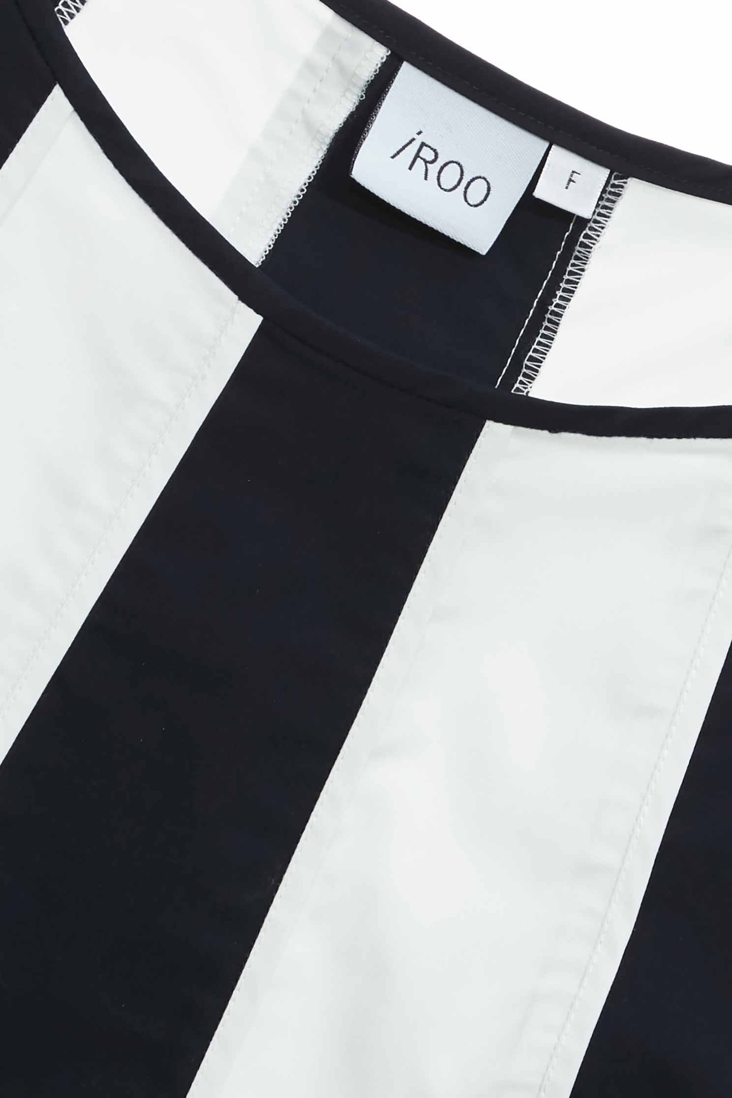 海洋洞穴色拼接配色造型上衣海洋洞穴色拼接配色造型上衣,一般背心,一般背心馬甲,上衣,春夏穿搭,時髦成套搭配,無袖上衣,無袖背心,背心