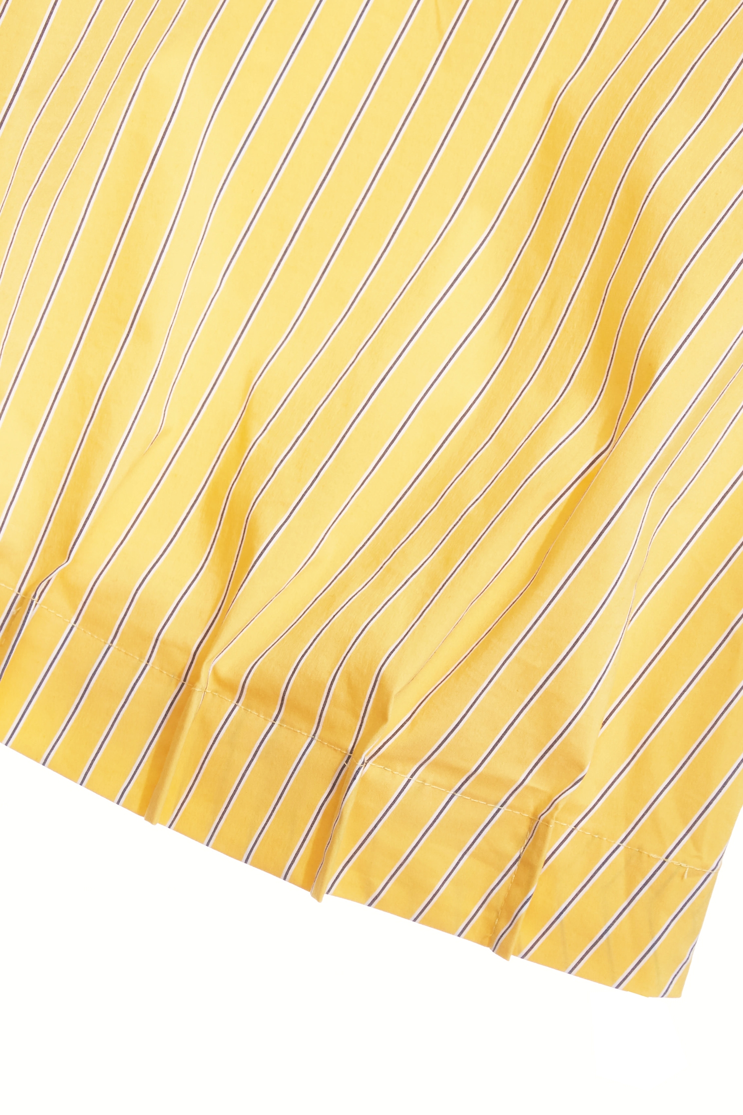 黃條襯衫下擺打折背心黃條襯衫下擺打折背心,一般背心,一般背心馬甲,春夏穿搭,無袖上衣,約會特輯,背心,襯衫,輕奢度假,輕奢渡假,飾品