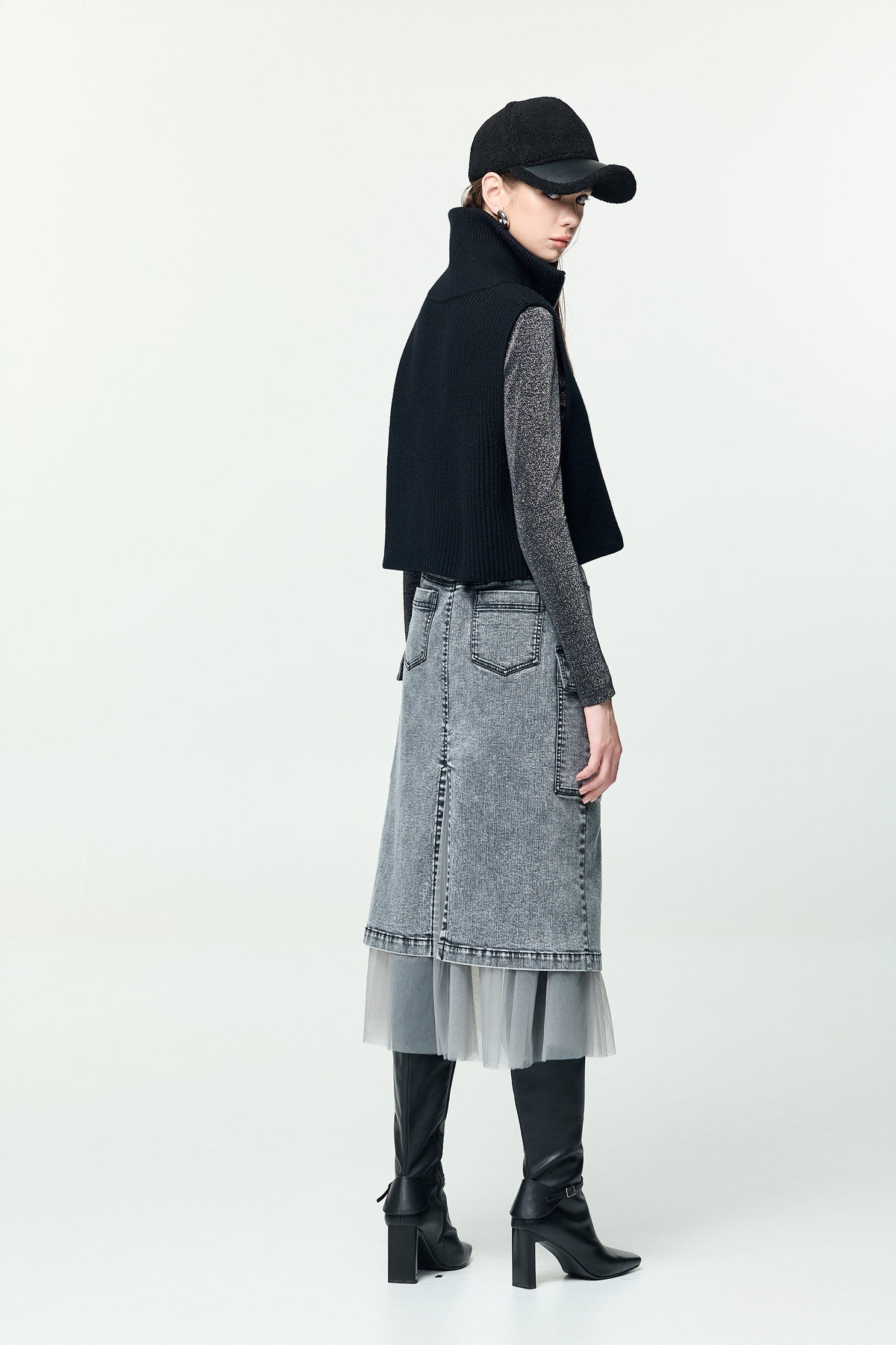 短版造型針織背心短版造型針織背心,一般背心,一般背心馬甲,上班OL穿搭,人氣商品,秋冬穿搭,背心,針織,針織背心