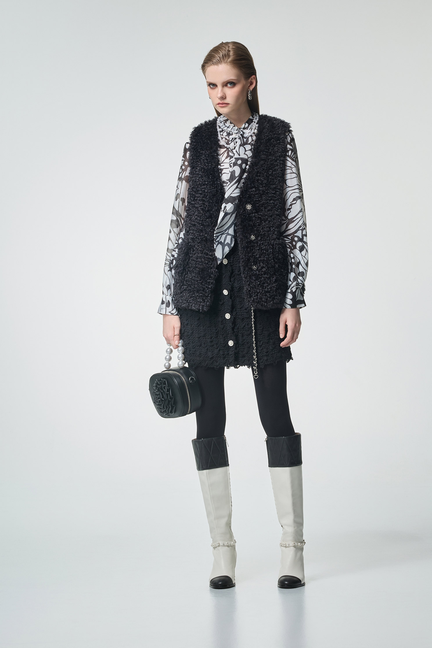 夜黑泰迪熊背心外套夜黑泰迪熊背心外套,一般背心,一般背心馬甲,上班OL穿搭,外套,秋冬穿搭,約會特輯,背心,背心外套