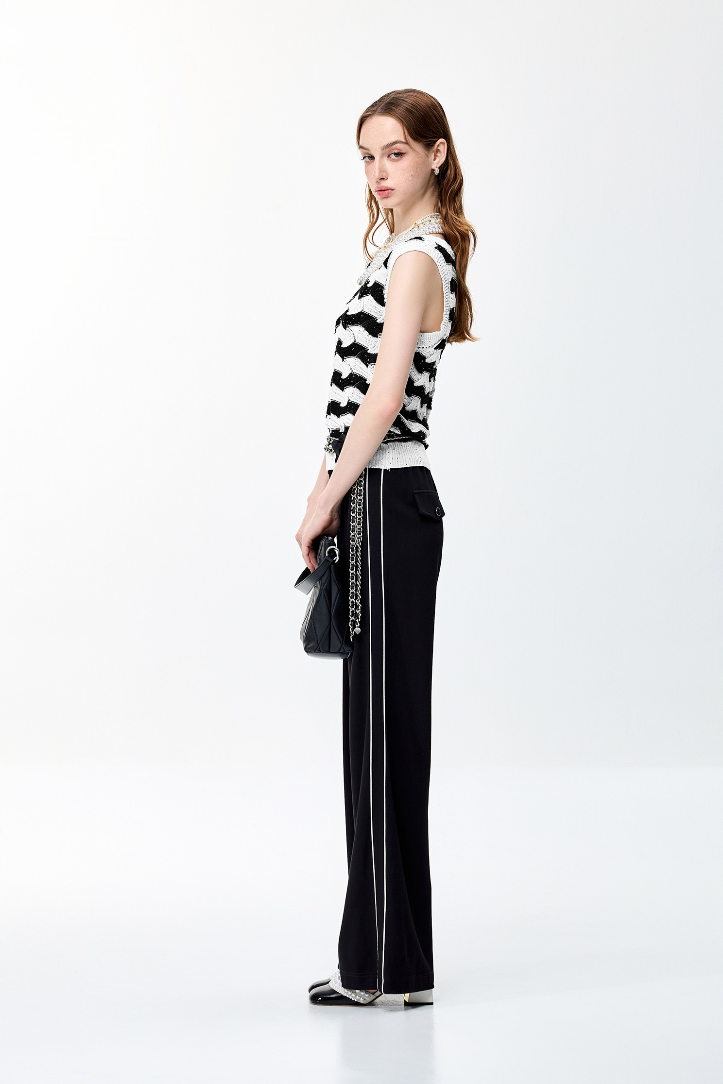 崁亮片波紋針織背心崁亮片波紋針織背心,一般背心,一般背心馬甲,上衣,春夏穿搭,條紋,背心,針織,針織背心