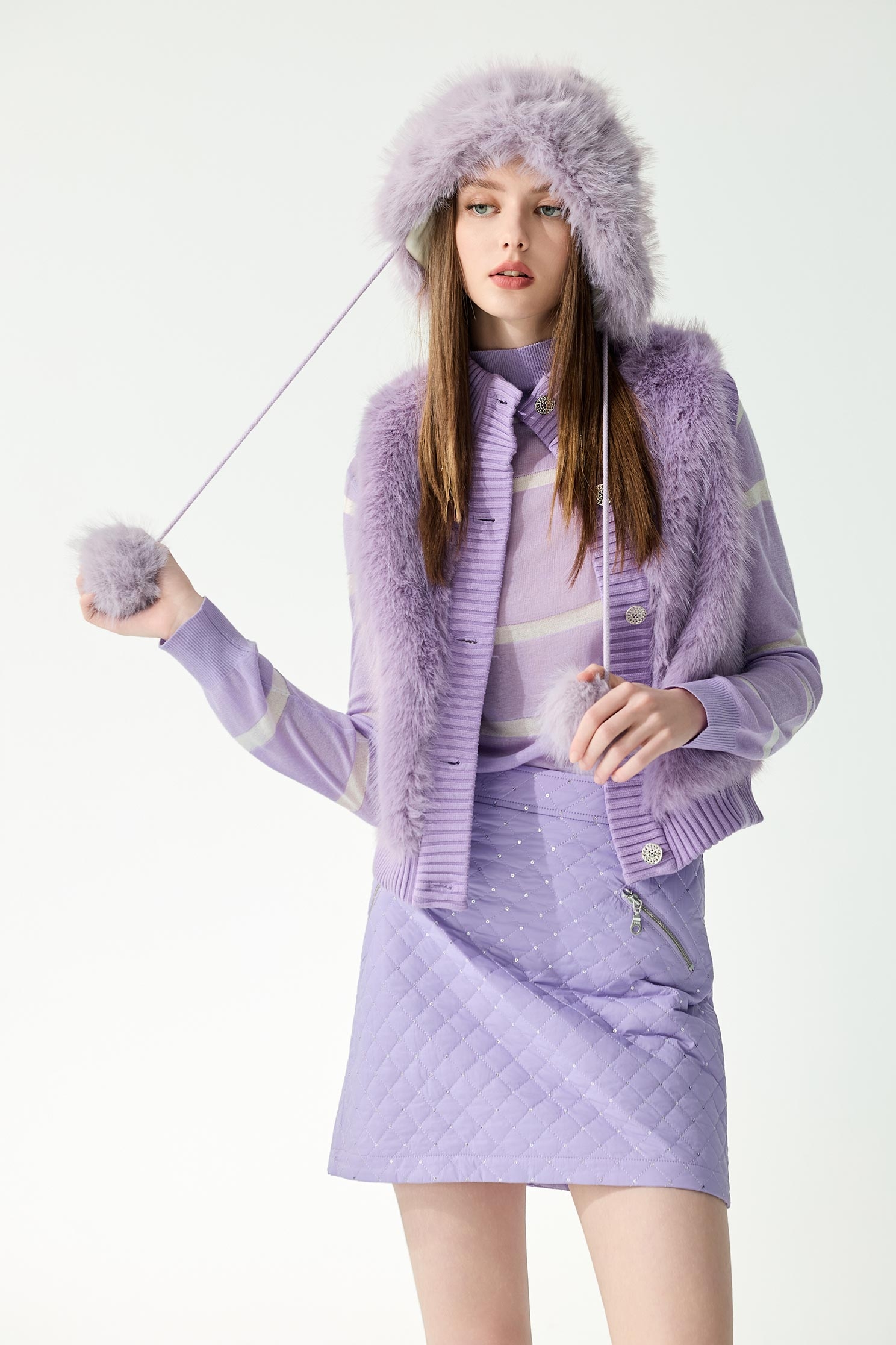 薰衣草色仿皮草背心薰衣草色仿皮草背心,一般背心,一般背心馬甲,人氣商品,外套,無袖背心,秋冬穿搭,約會特輯,背心