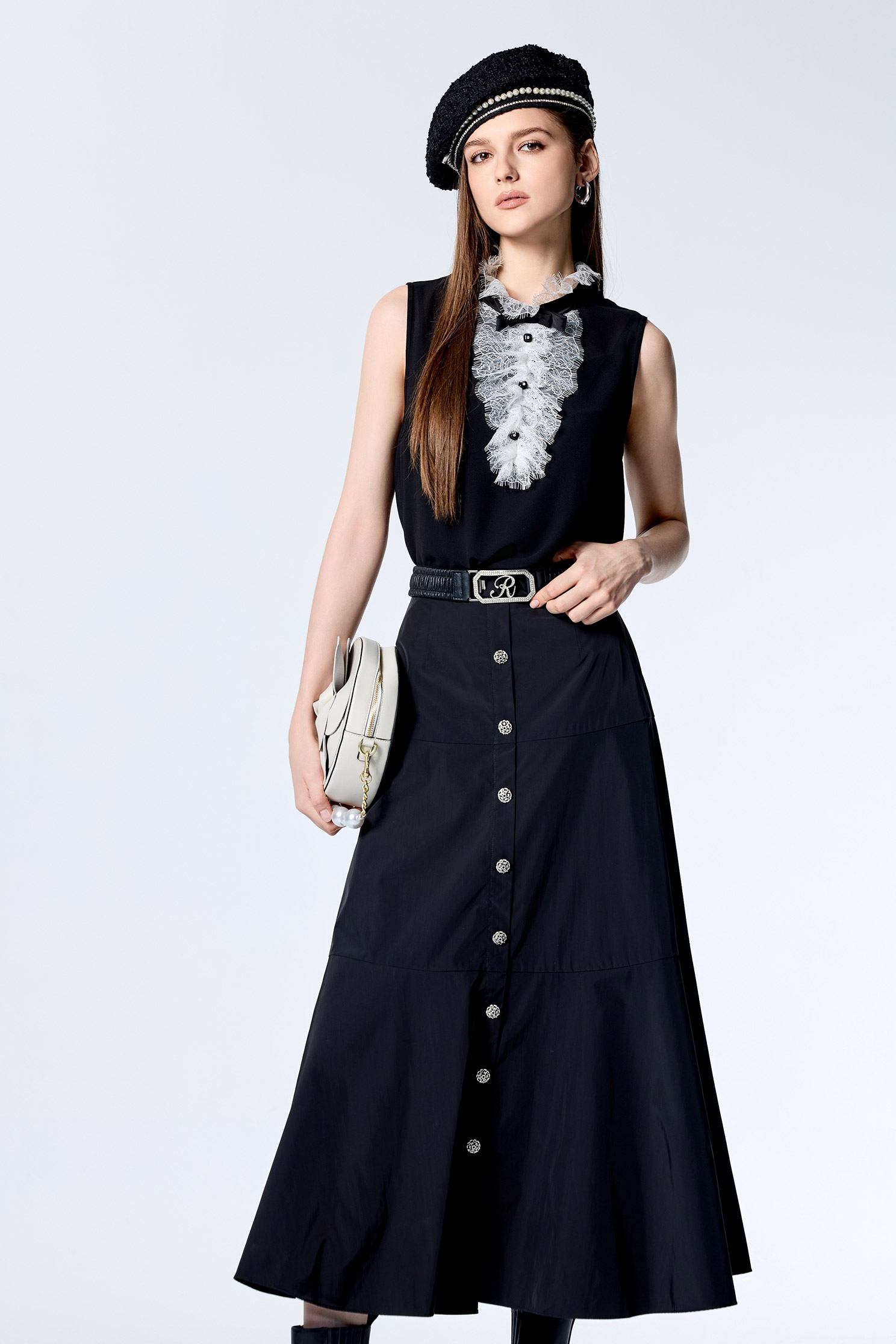 黑白拼接睫毛蕾絲雪紡背心黑白拼接睫毛蕾絲雪紡背心,一般背心,一般背心馬甲,人氣商品,春夏穿搭,白色背心,背心,蕾絲,蕾絲上衣,蕾絲背心,蝴蝶結,雪紡