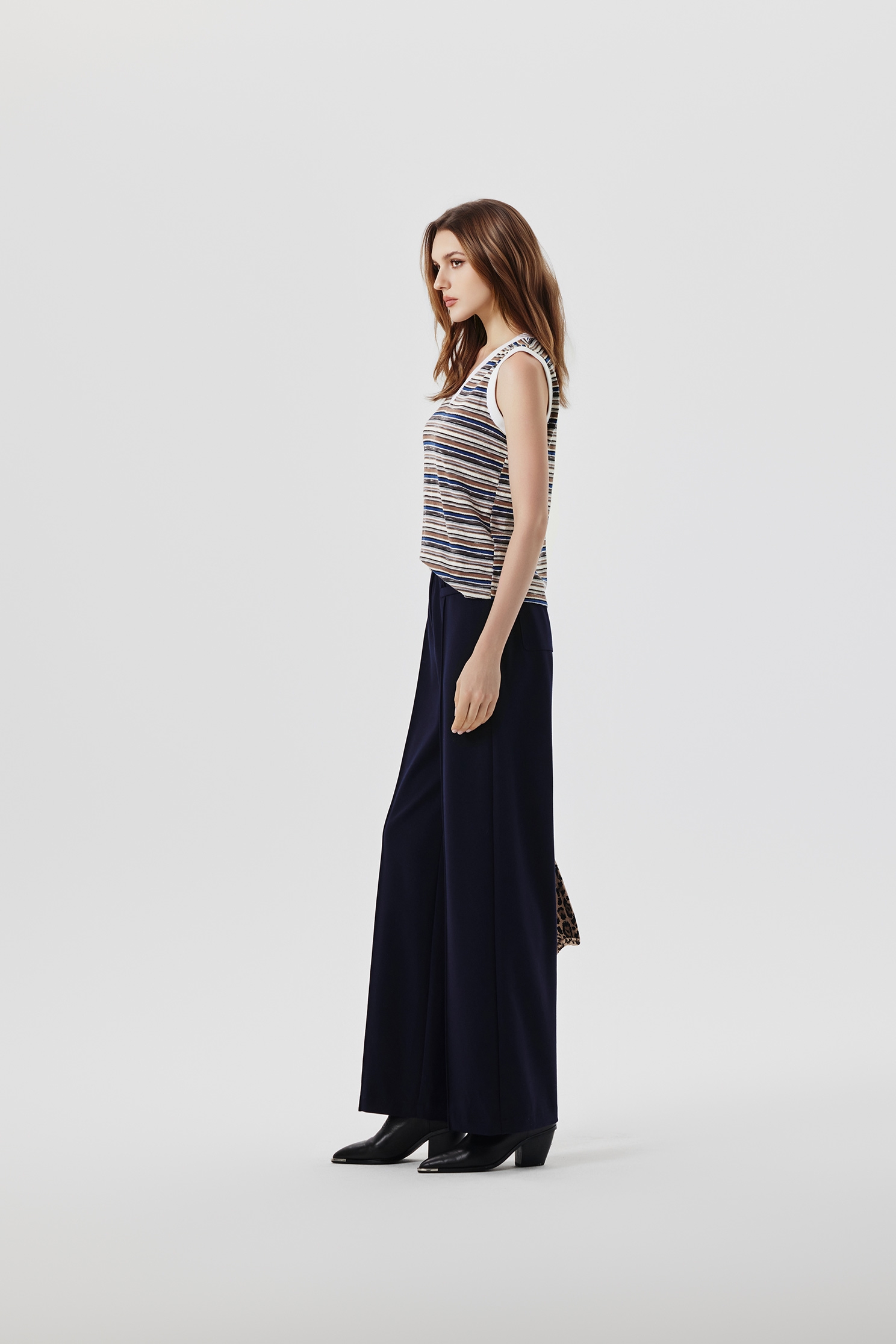 焦糖漸層配藍條上衣焦糖漸層配藍條上衣,一般背心,一般背心馬甲,上衣,春夏穿搭,條紋,背心