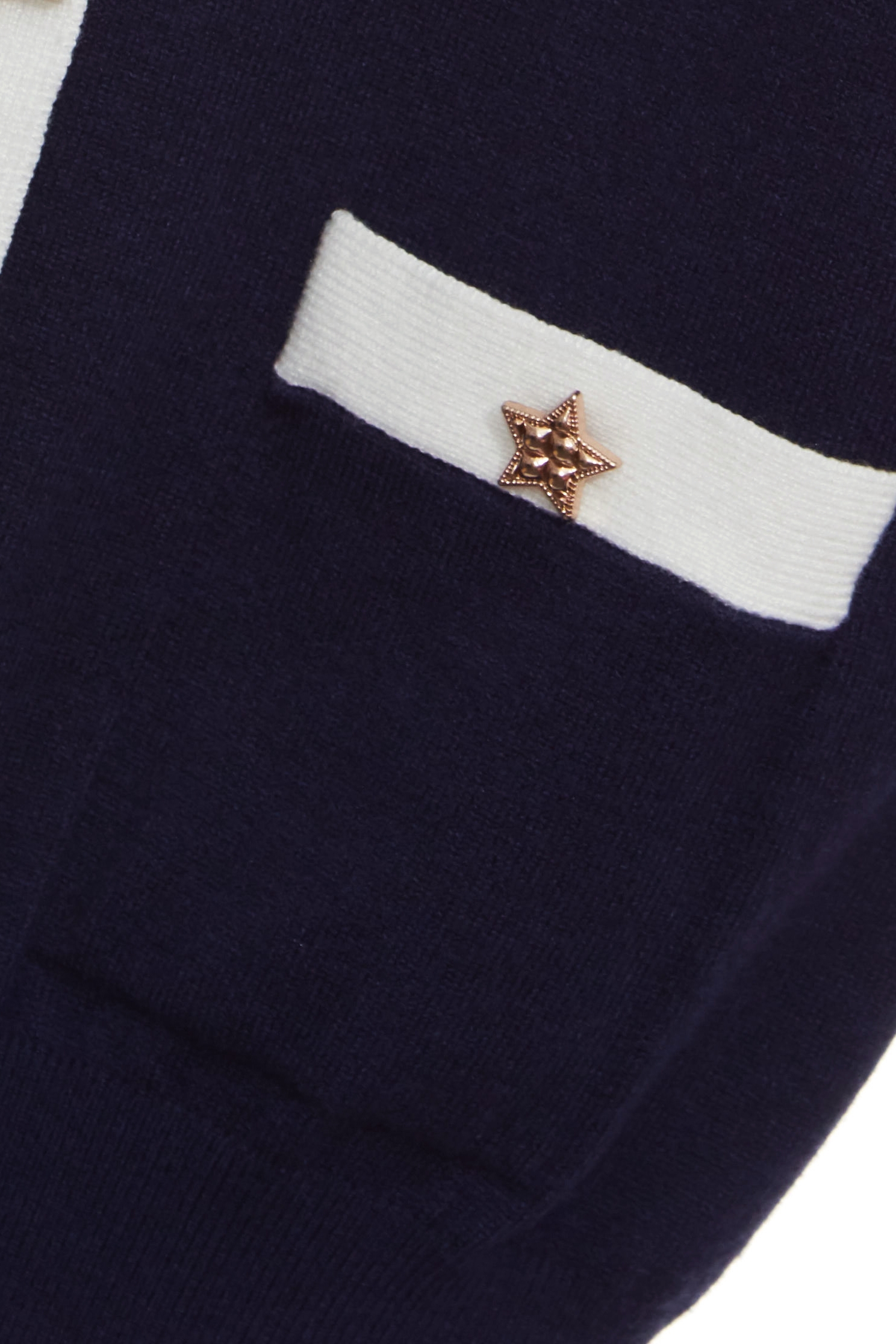 小香風暮色藍針織背心小香風暮色藍針織背心,V領上衣,V領背心,一般背心,一般背心馬甲,上衣,小香風,春夏穿搭,無袖背心,背心,針織,針織背心