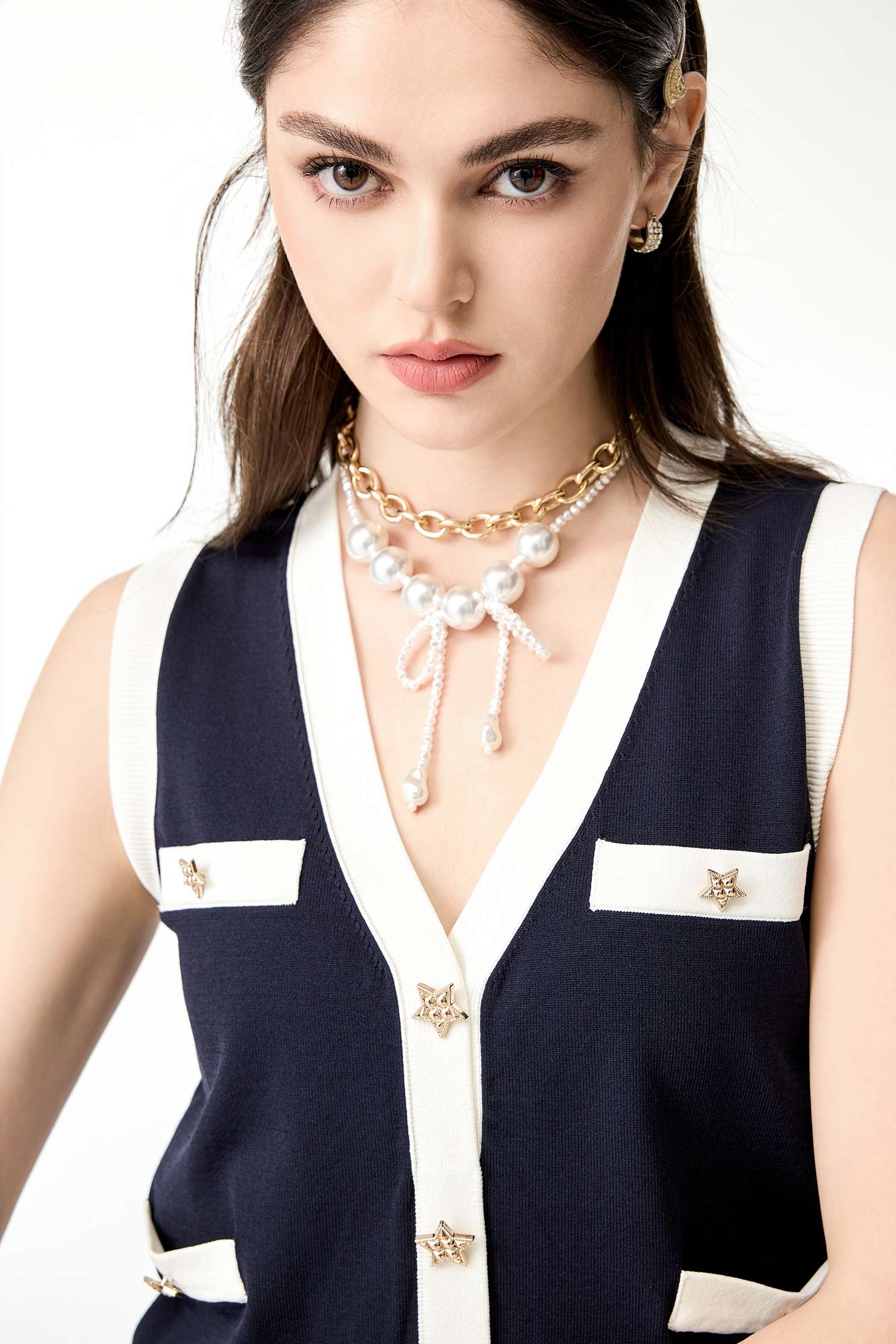 小香風暮色藍針織背心小香風暮色藍針織背心,V領上衣,V領背心,一般背心,一般背心馬甲,上衣,小香風,春夏穿搭,無袖背心,背心,針織,針織背心