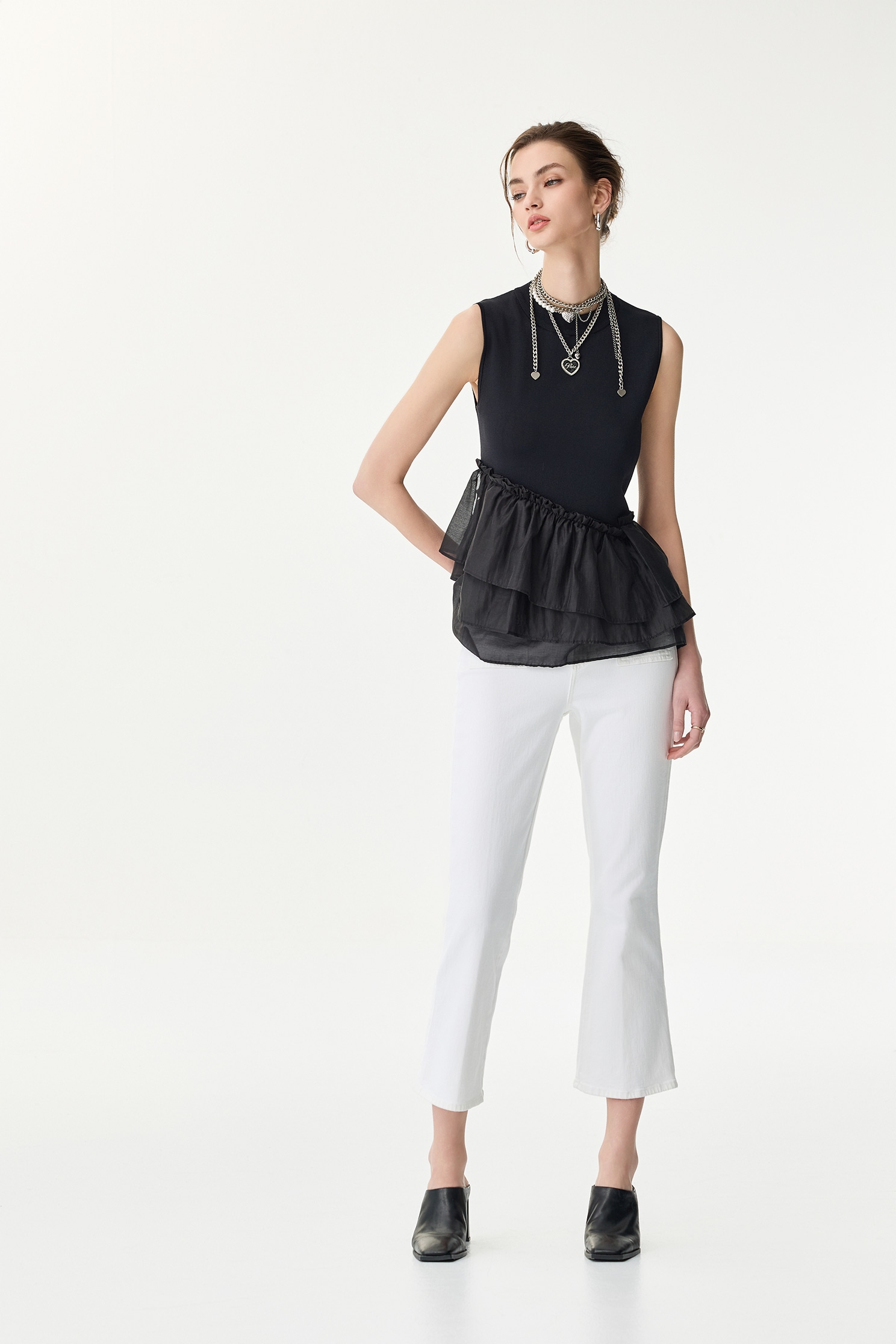 蛋糕荷葉異材拼接針織背心蛋糕荷葉異材拼接針織背心,一般背心,一般背心馬甲,人氣商品,春夏穿搭,約會特輯,背心,荷葉,針織,針織背心