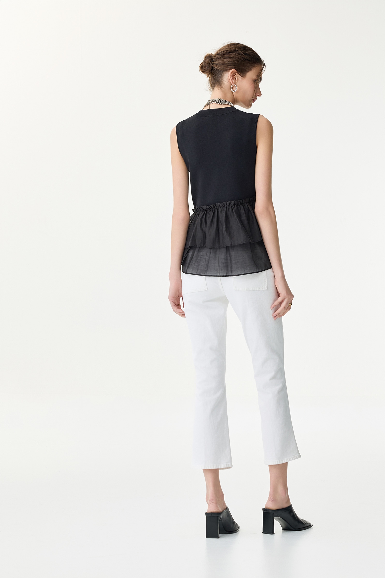 蛋糕荷葉異材拼接針織背心蛋糕荷葉異材拼接針織背心,一般背心,一般背心馬甲,人氣商品,春夏穿搭,約會特輯,背心,荷葉,針織,針織背心