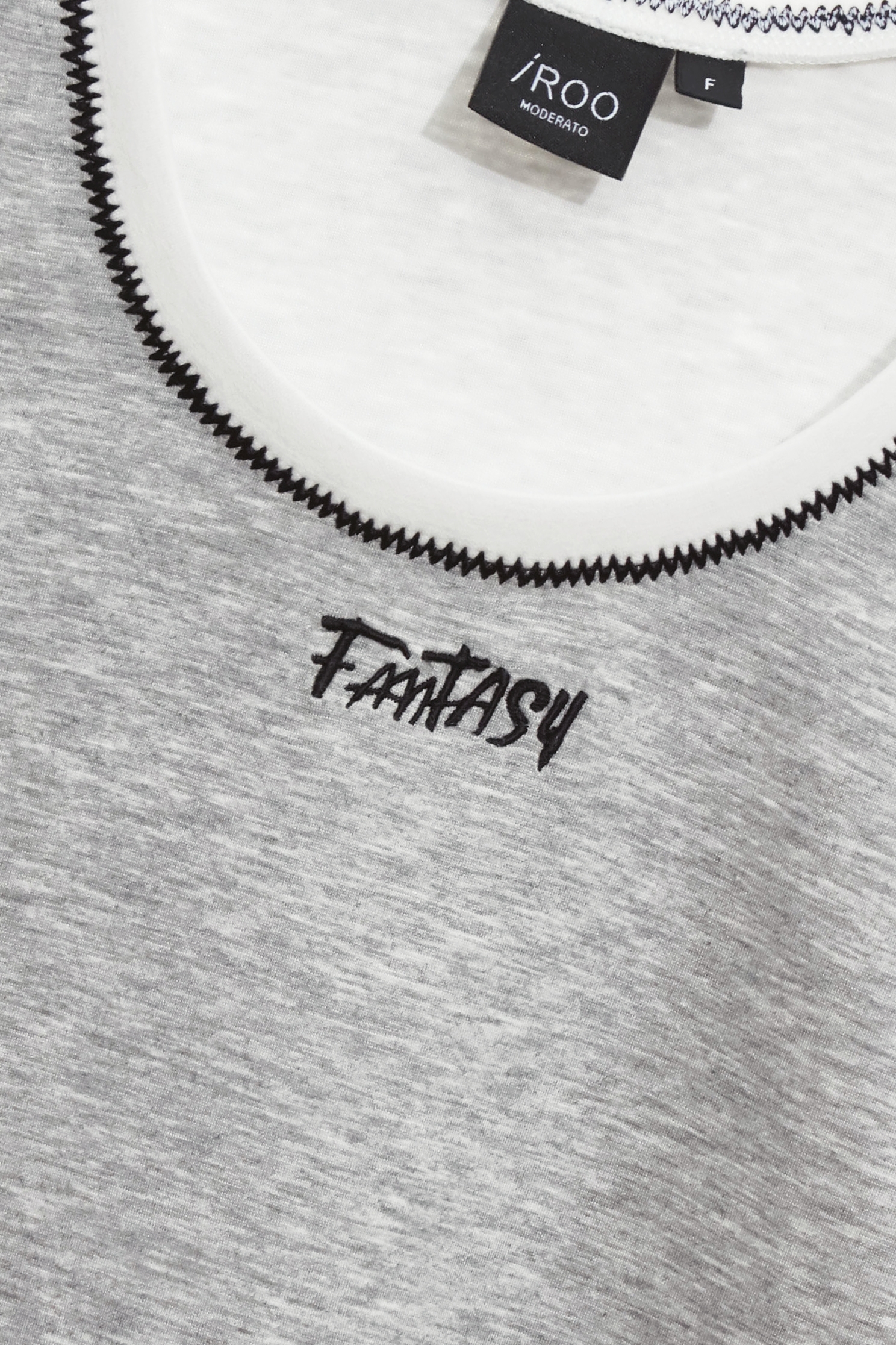 花紗灰字繡U領背心花紗灰字繡U領背心,一般背心,一般背心馬甲,春夏穿搭,背心,輕奢度假,輕奢渡假