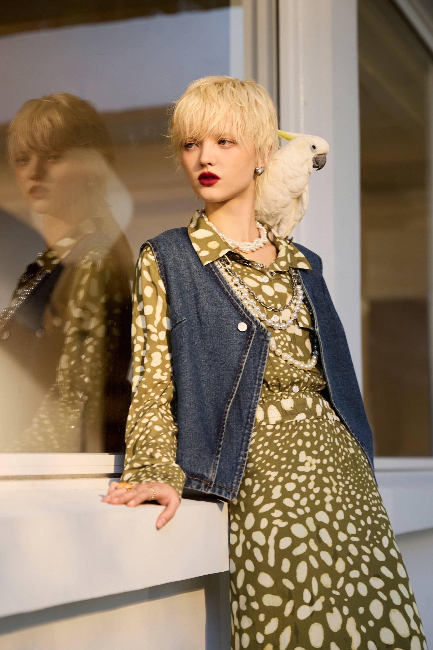 個性造型身片牛仔背心個性造型身片牛仔背心,V領背心,一般背心,一般背心馬甲,丹寧,外套,春夏穿搭,無袖背心,牛仔,牛仔外套,約會特輯,背心