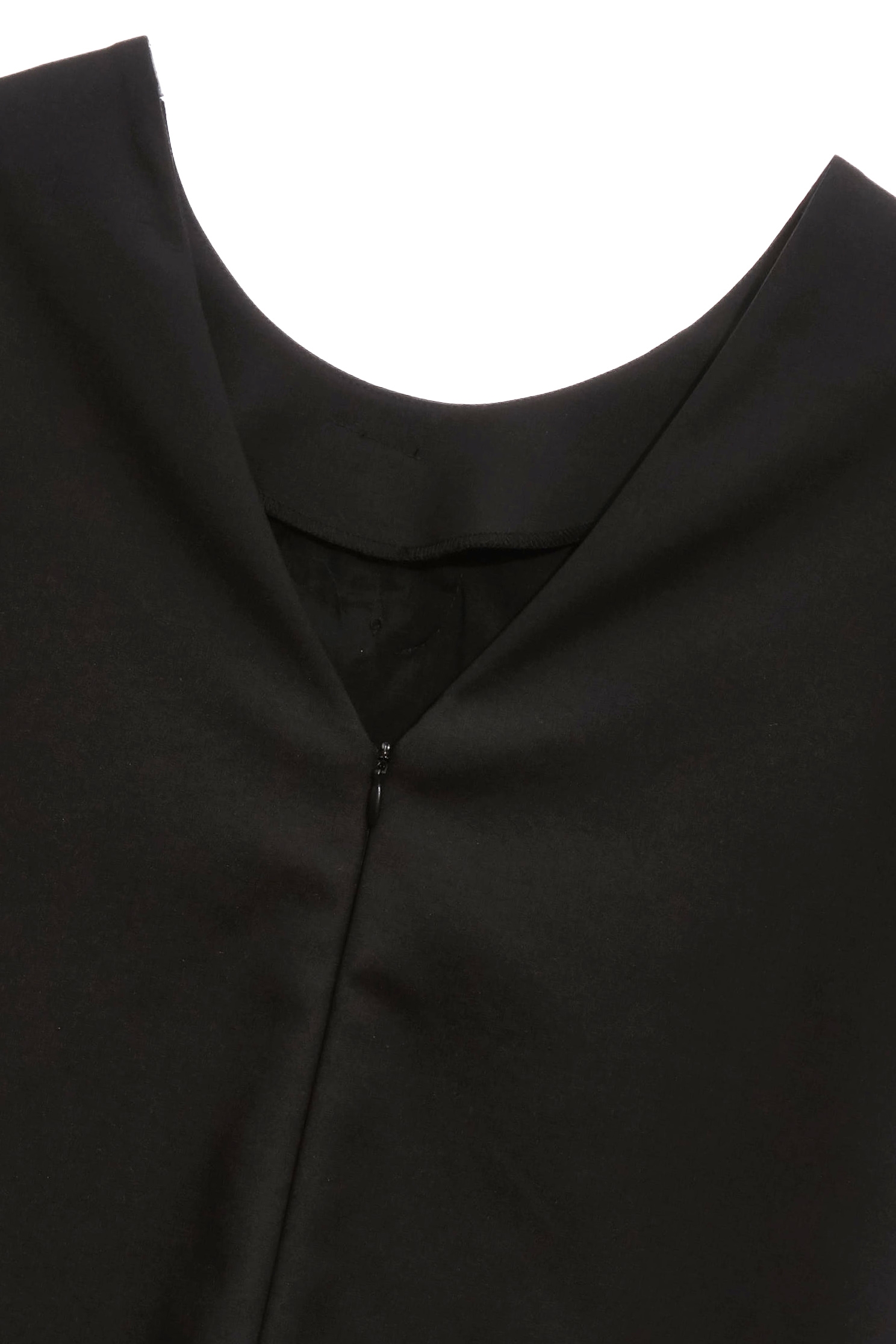 立體切割繞花上衣立體切割繞花上衣,上衣,春夏穿搭,黑色上衣