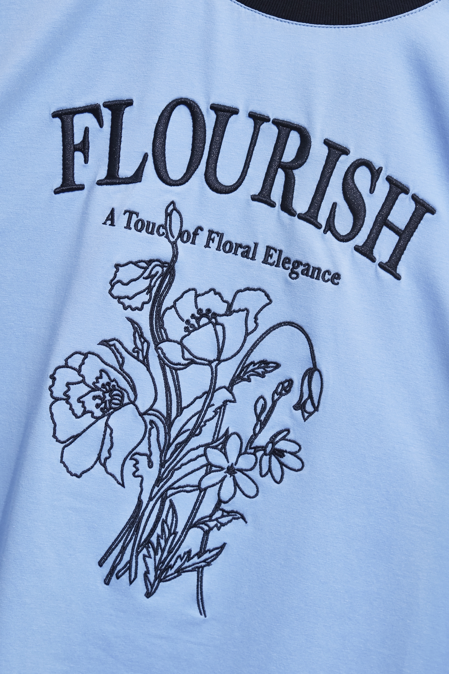 繁茂花園刺繡Ｔ恤上衣繁茂花園刺繡Ｔ恤上衣,上衣,刺繡,春夏穿搭