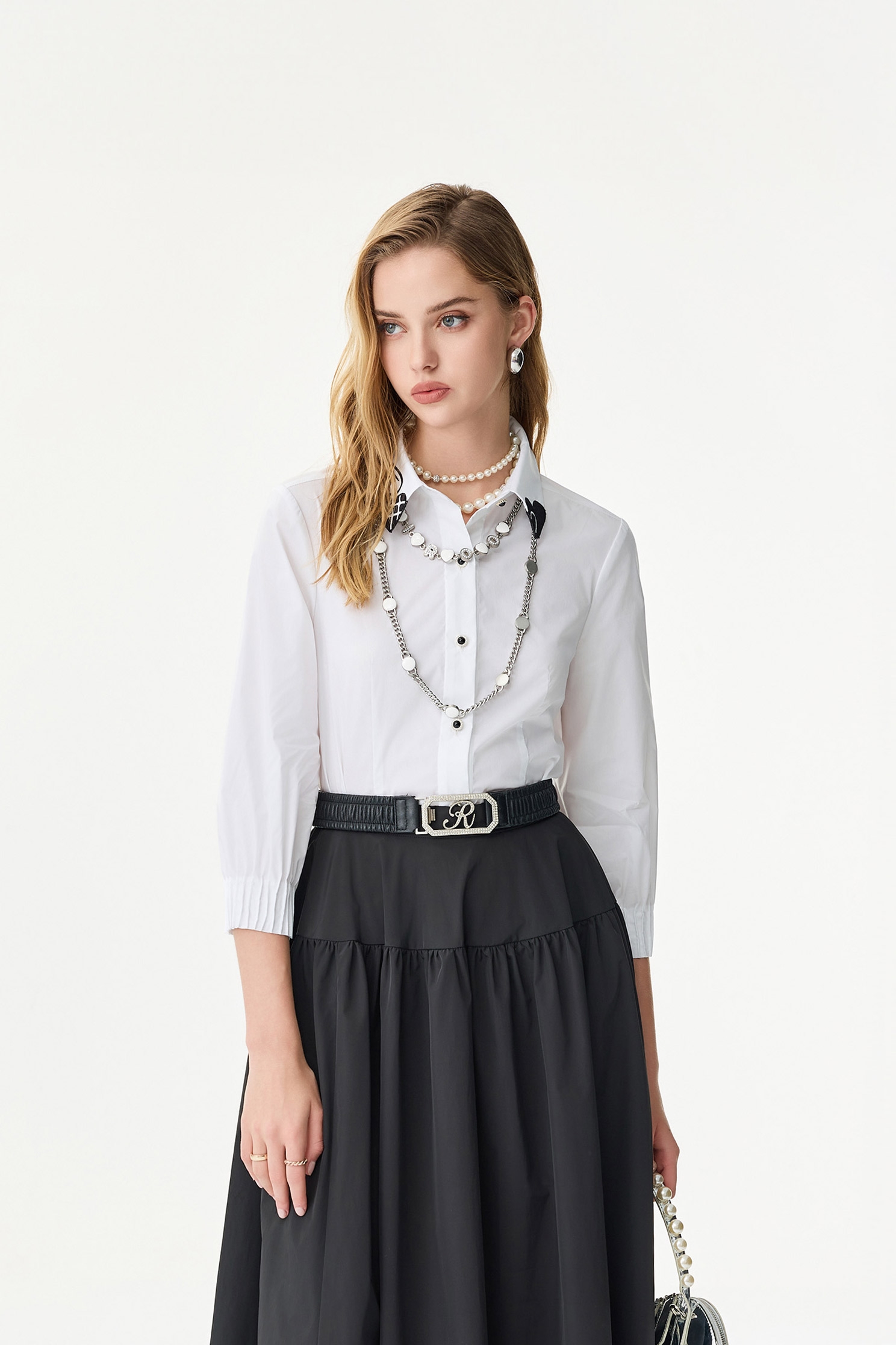 領片愛心繡花單品襯衫領片愛心繡花單品襯衫,上班OL穿搭,上衣,春夏穿搭,繡花,襯衫