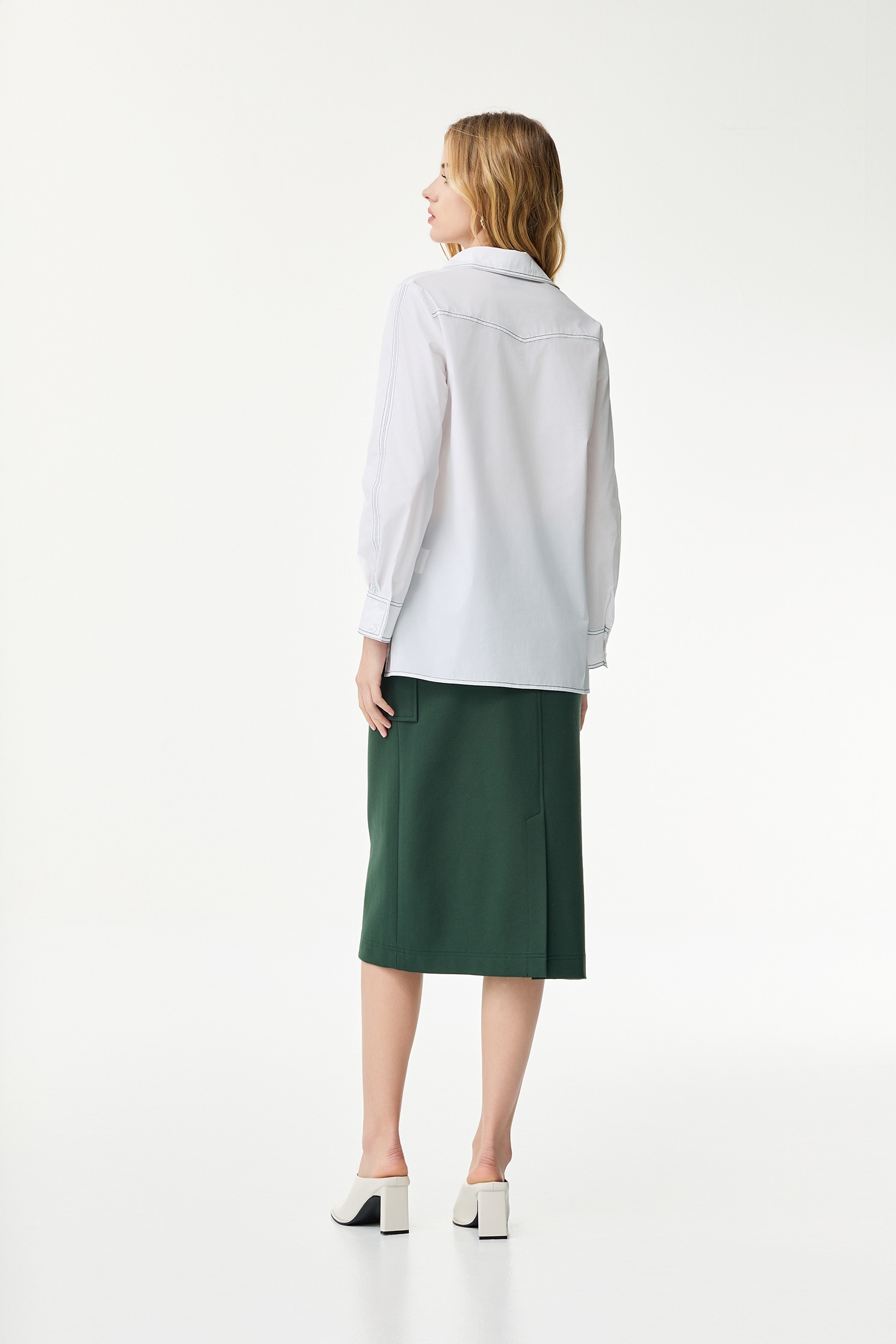 撞色綠線設計長版襯衫撞色綠線設計長版襯衫,上班OL穿搭,春夏穿搭,襯衫,長版襯衫