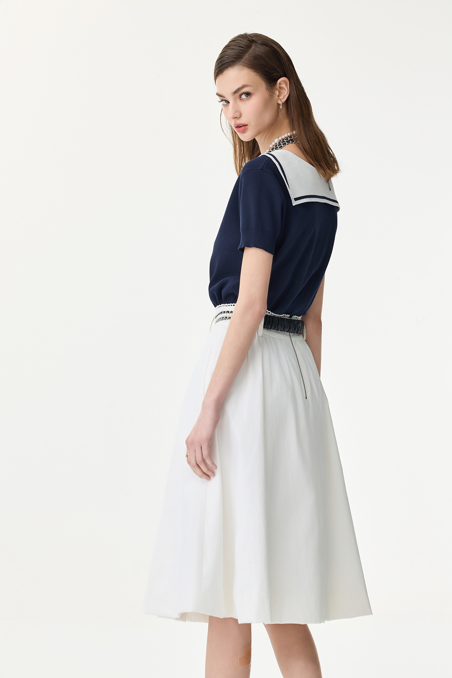 海洋洞穴色水手領針織海洋洞穴色水手領針織,V領上衣,上衣,人氣商品,春夏穿搭,珍珠,約會特輯,蝴蝶結,針織,針織上衣,針織衫