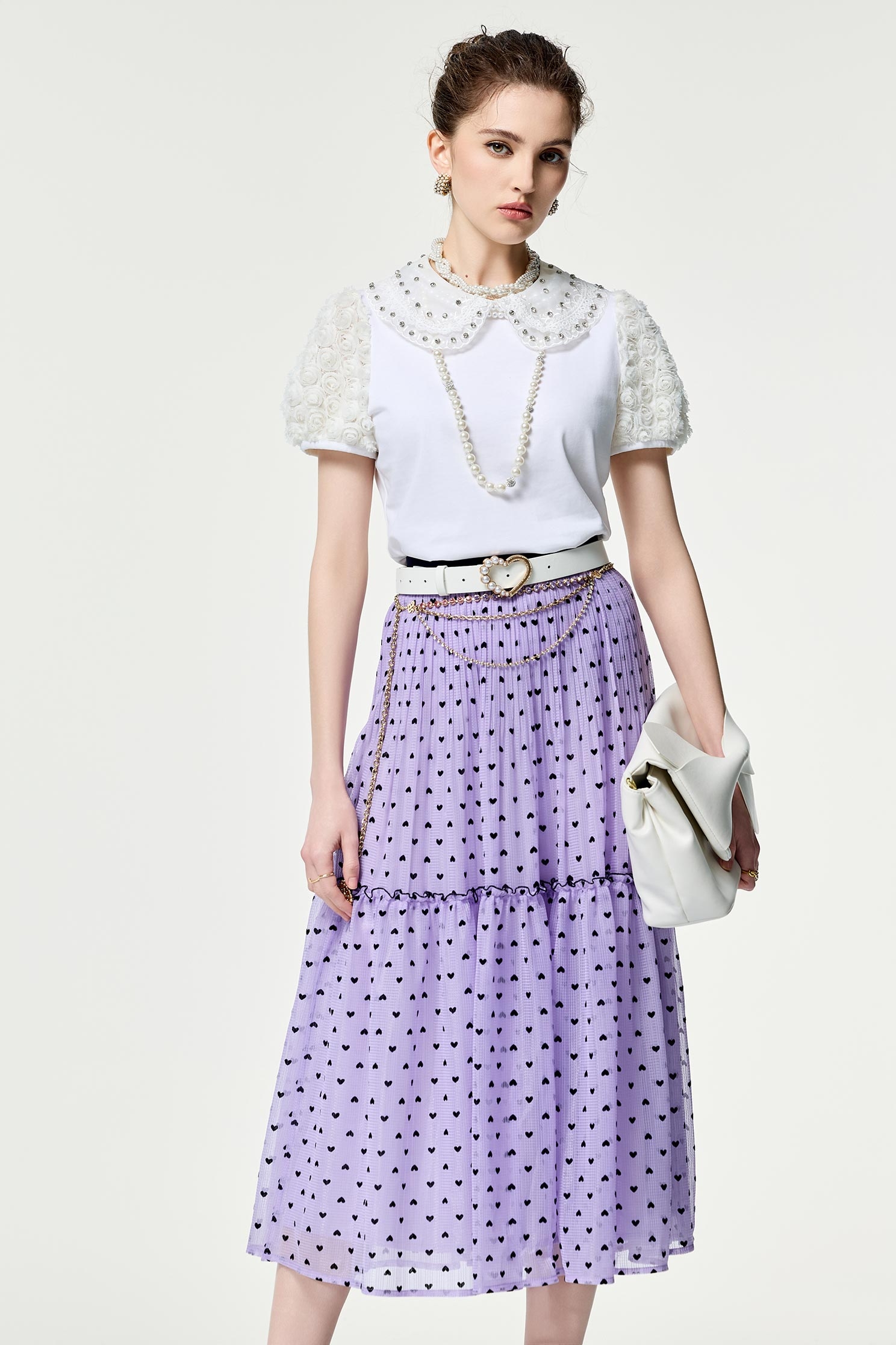 閃亮鑽飾領片T恤上衣閃亮鑽飾領片T恤上衣,T恤,上衣,刺繡,春夏穿搭,約會特輯,花花世界,蕾絲