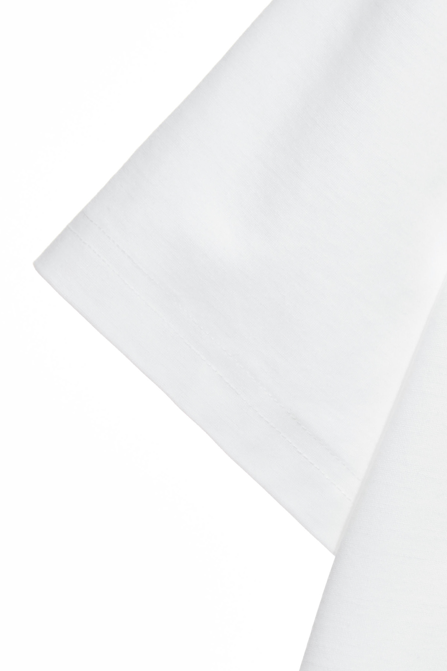 經典雙軌帆船刺繡Ｔ恤上衣經典雙軌帆船刺繡Ｔ恤上衣,上衣,刺繡,春夏穿搭,白色上衣