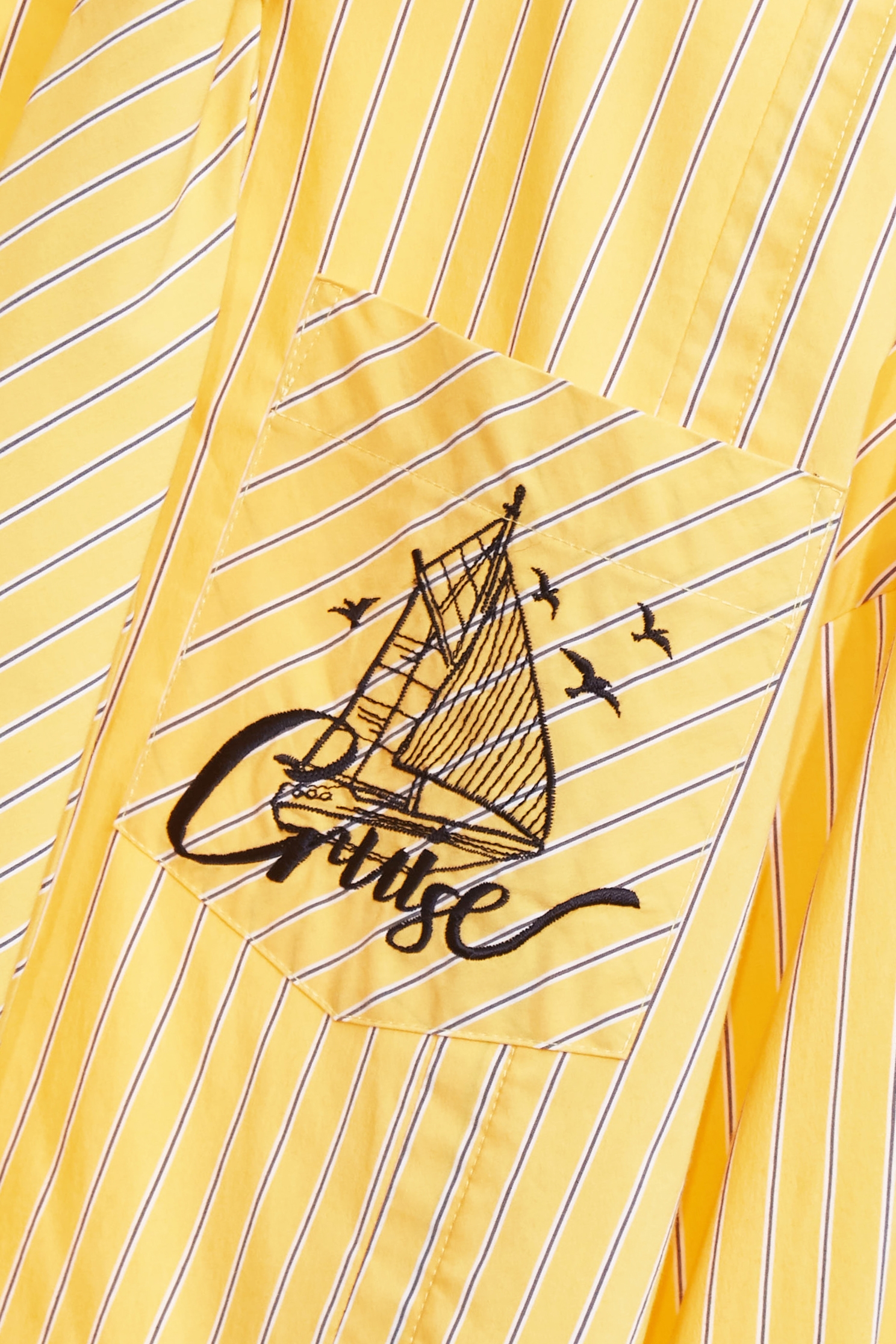 黃灰條不規則剪接大襯衫黃灰條不規則剪接大襯衫,上班OL穿搭,人氣商品,春夏穿搭,條紋,繡花,襯衫,輕奢度假,輕奢渡假