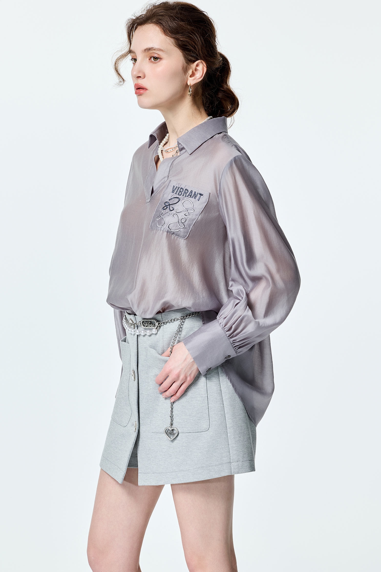 終極灰抓摺絲棉襯衫終極灰抓摺絲棉襯衫,上班OL穿搭,上衣,春夏穿搭,繡花,襯衫