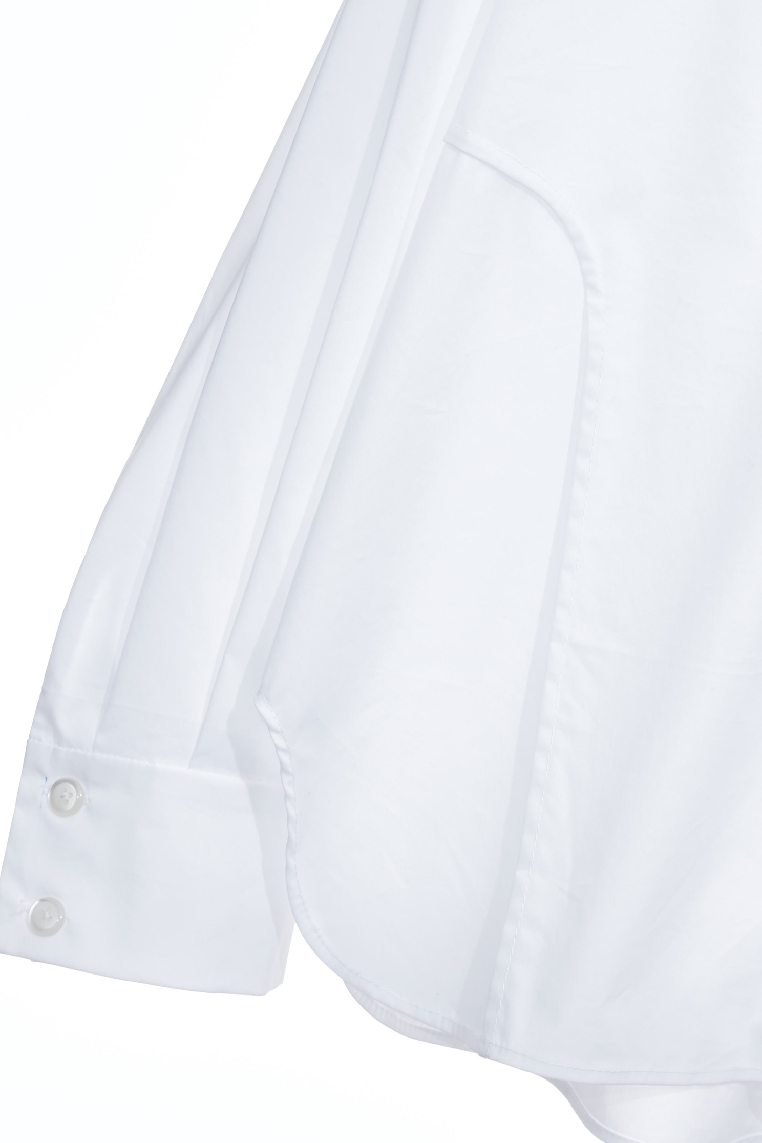 平塔克線條設計白襯衫平塔克線條設計白襯衫,上班OL穿搭,春夏穿搭,繡花,襯衫