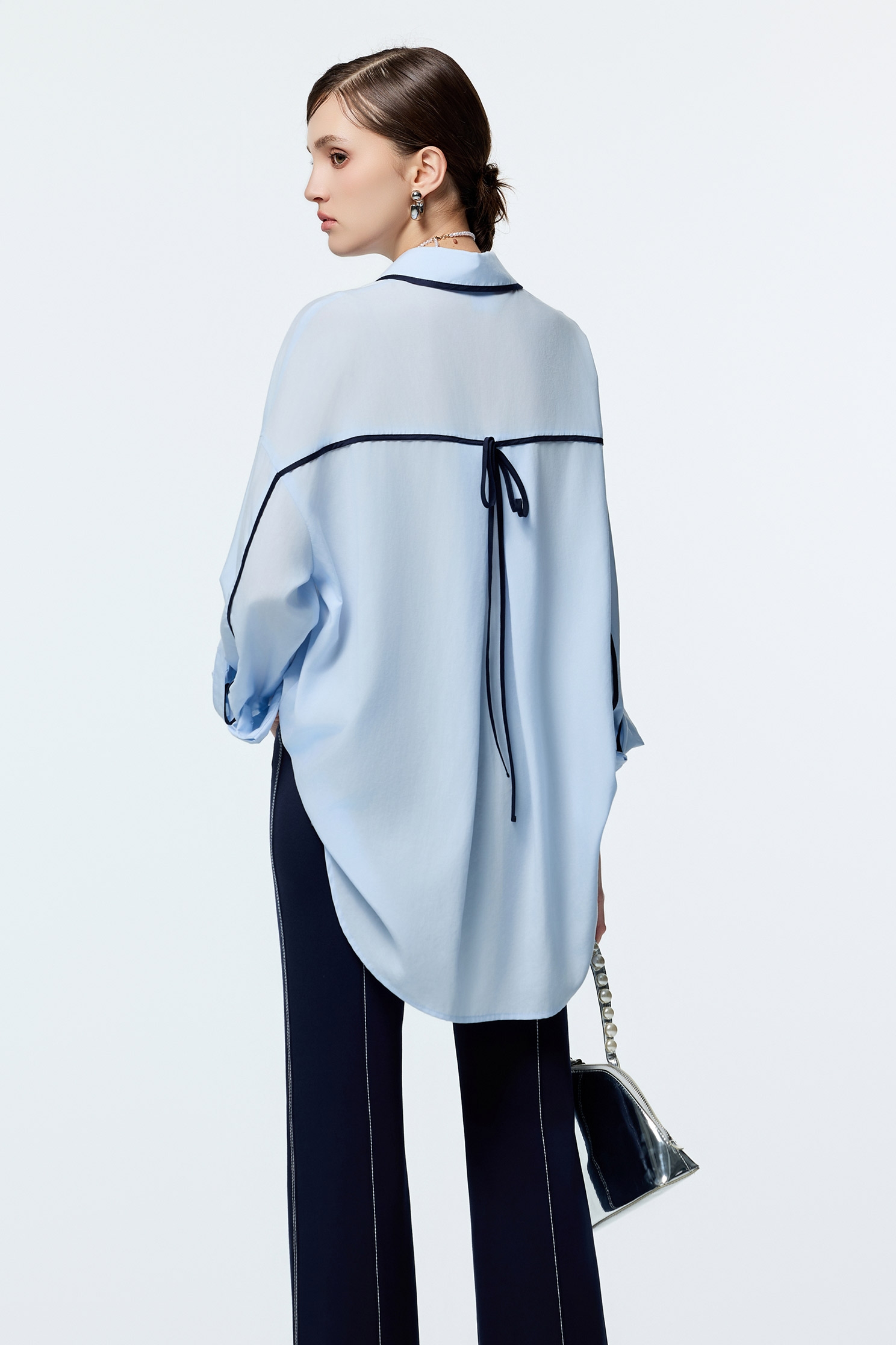 帆船藍鑲色邊造型襯衫帆船藍鑲色邊造型襯衫,上班OL穿搭,上衣,秋冬穿搭,襯衫
