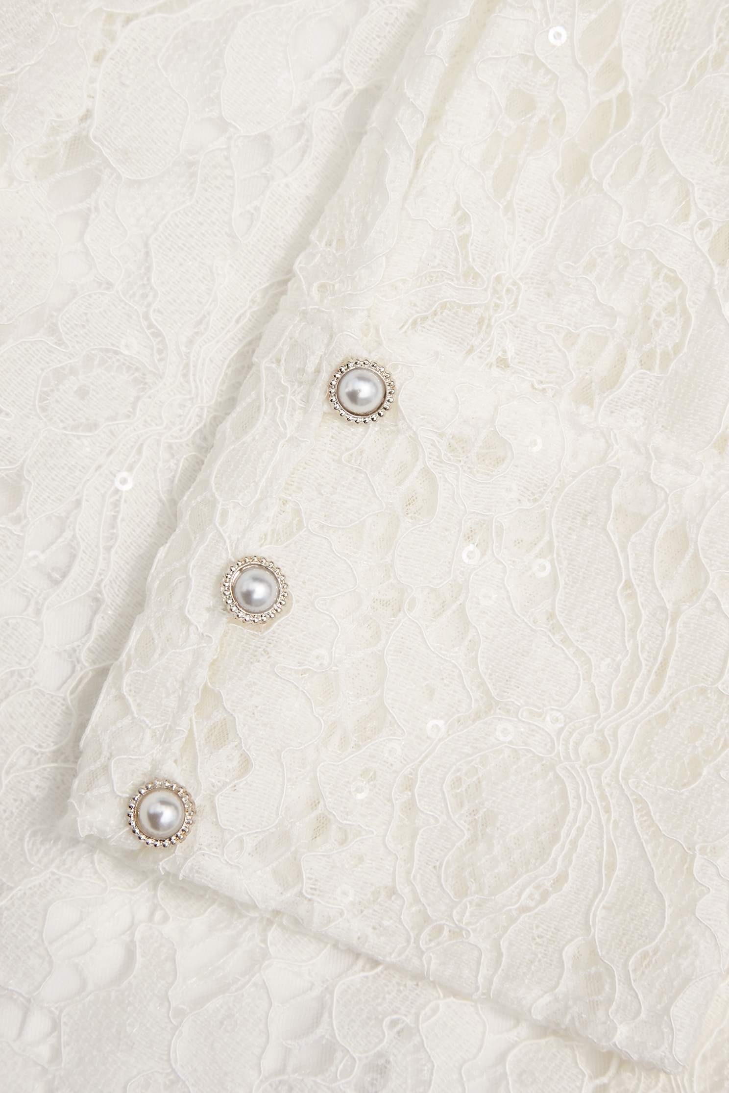 崁亮片繩骨睫毛蕾絲襯衫崁亮片繩骨睫毛蕾絲襯衫,上班OL穿搭,上衣,內搭上衣,珍珠,秋冬穿搭,花花世界,荷葉,蕾絲,襯衫