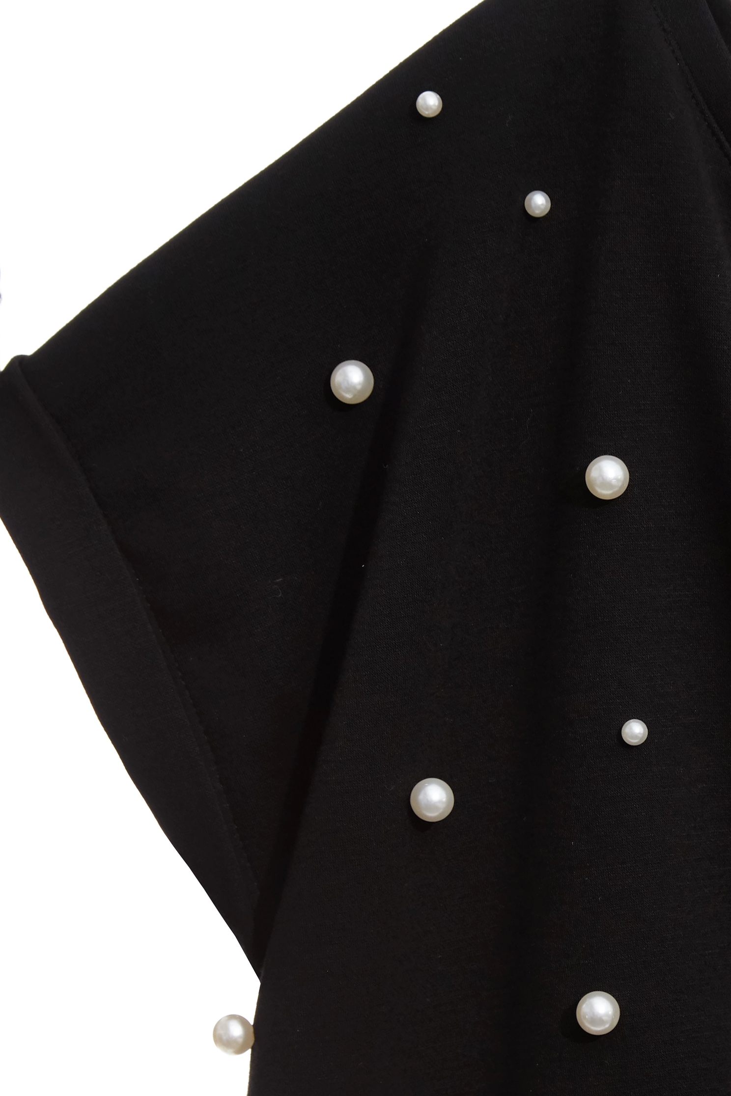 釘飾珍珠修身上衣釘飾珍珠腰瘦單品,上班OL穿搭,上衣,珍珠,秋冬穿搭,約會特輯