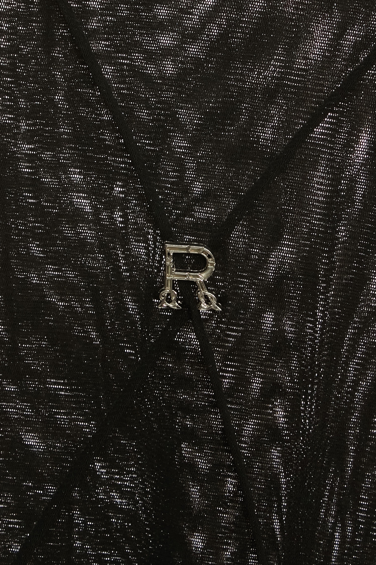 抓車格紋內搭上衣抓車格紋內搭上衣,上衣,人氣商品,內搭上衣,春夏穿搭,格紋,黑色上衣