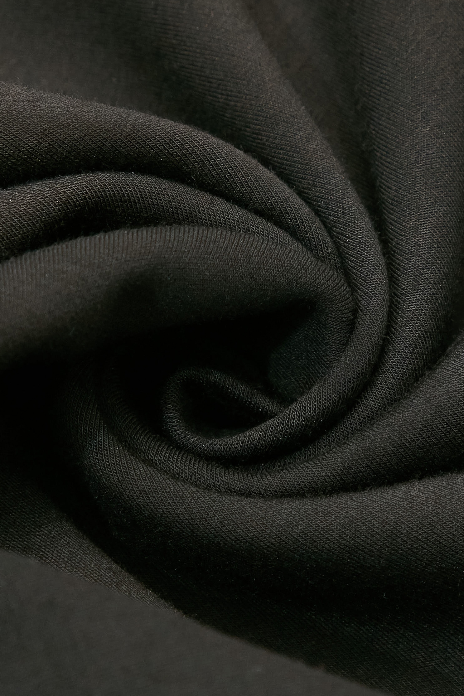 抓車格紋內搭上衣抓車格紋內搭上衣,上衣,人氣商品,內搭上衣,春夏穿搭,格紋,黑色上衣