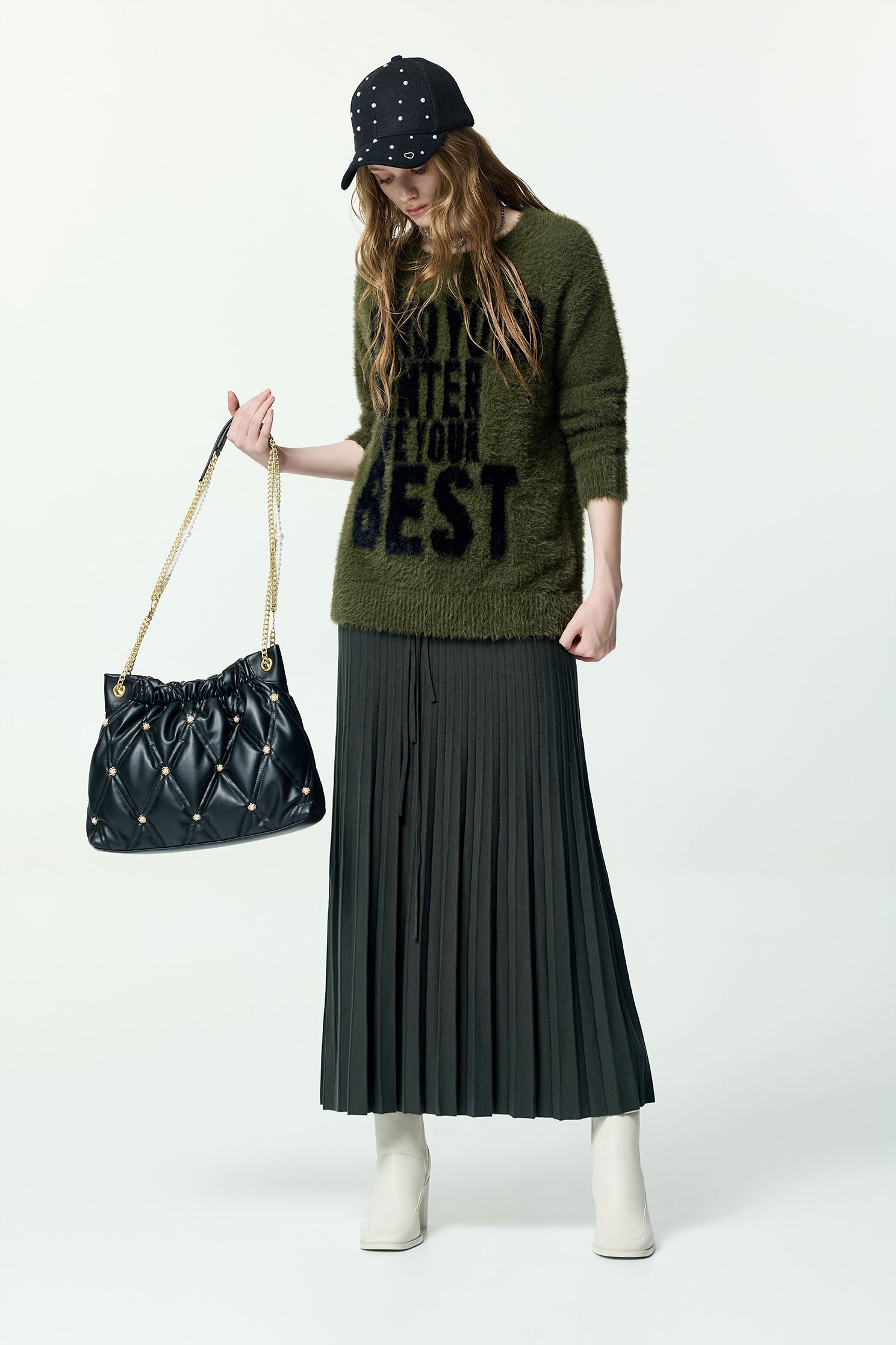 神秘綠崁字串針織上衣神秘綠崁字串針織上衣,上衣,秋冬穿搭,針織,針織衫