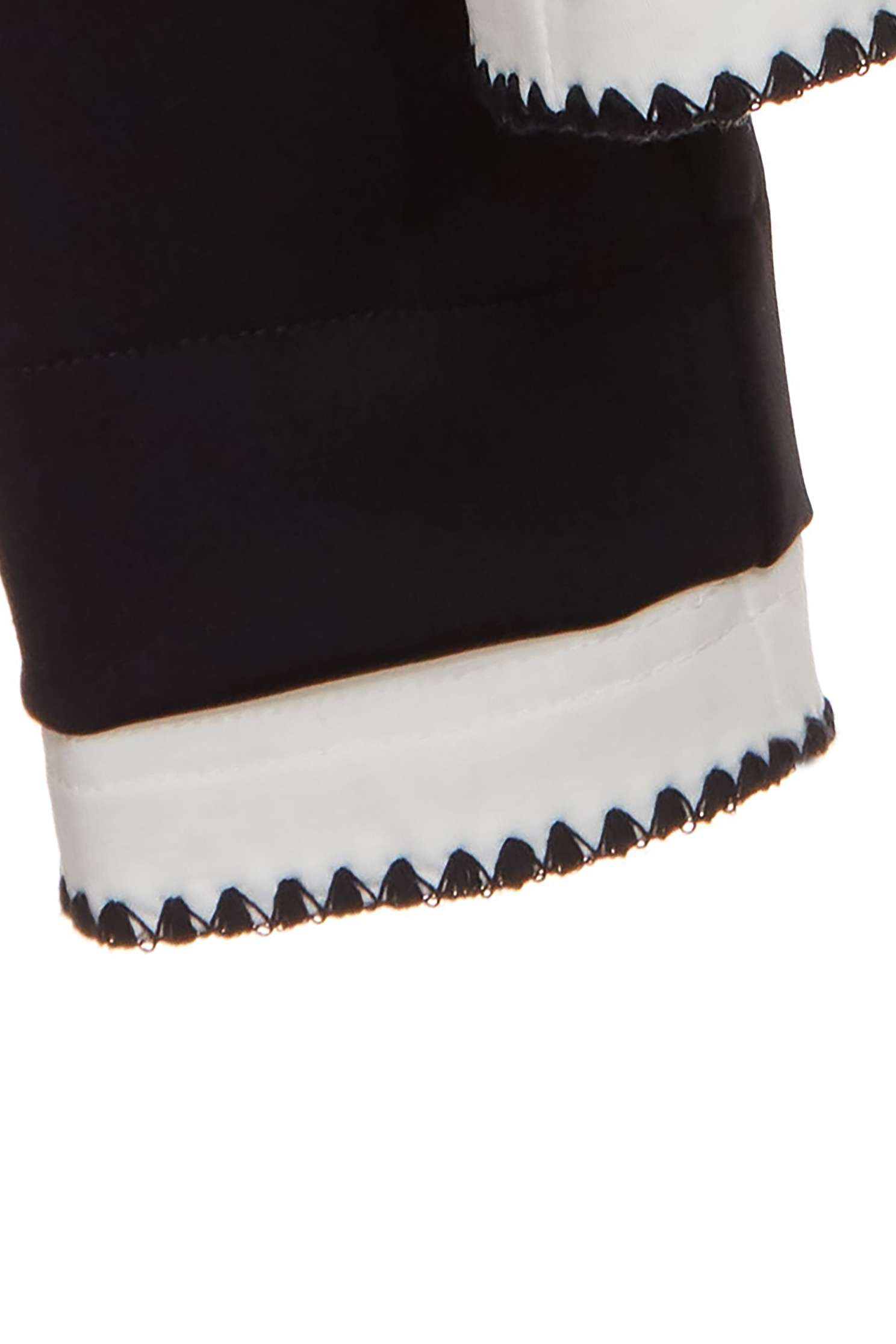 假兩件膠原蛋白上衣假兩件膠原蛋白上衣,上衣,人氣商品,春夏穿搭,黑色上衣