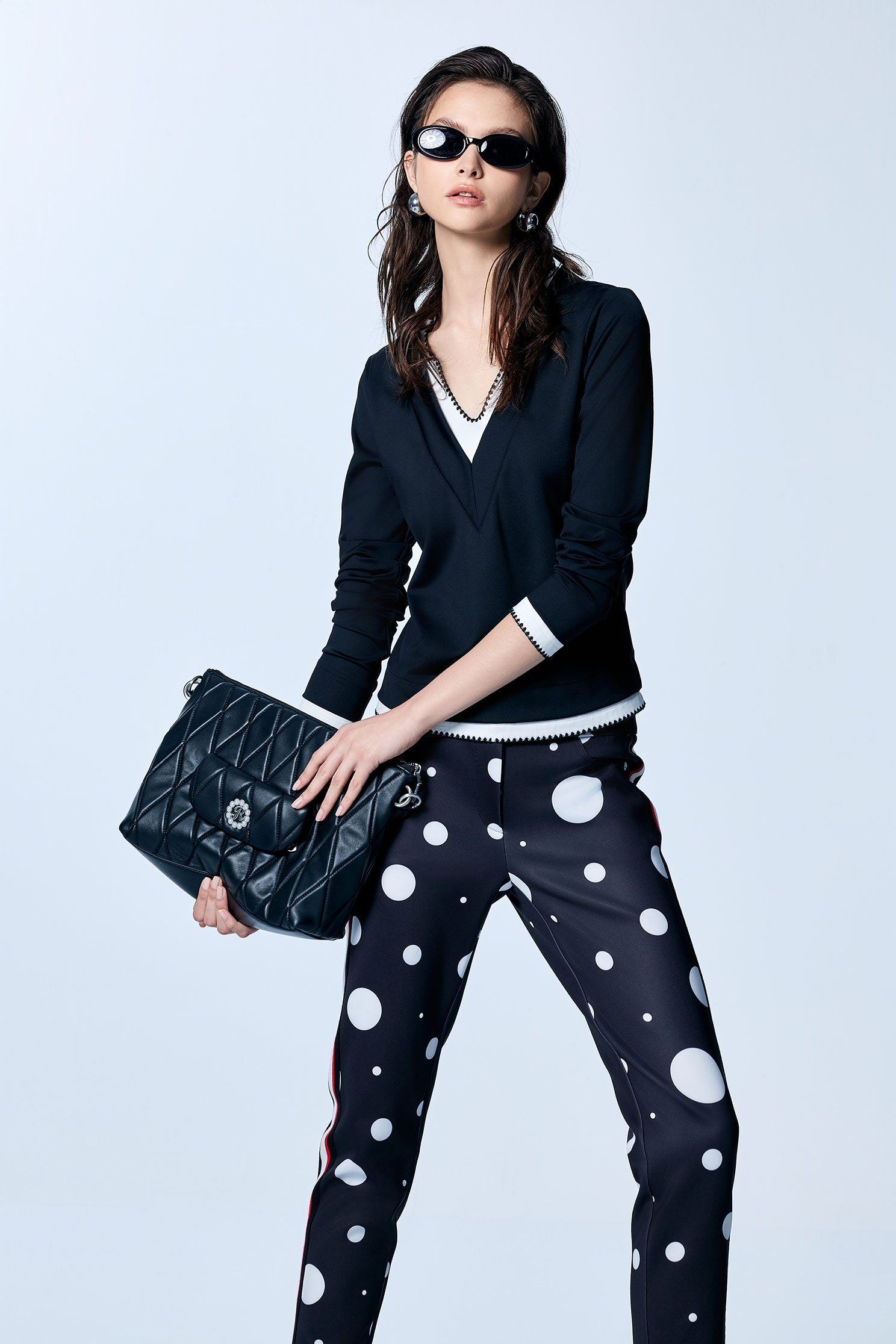 假兩件膠原蛋白上衣假兩件膠原蛋白上衣,上衣,人氣商品,春夏穿搭,黑色上衣