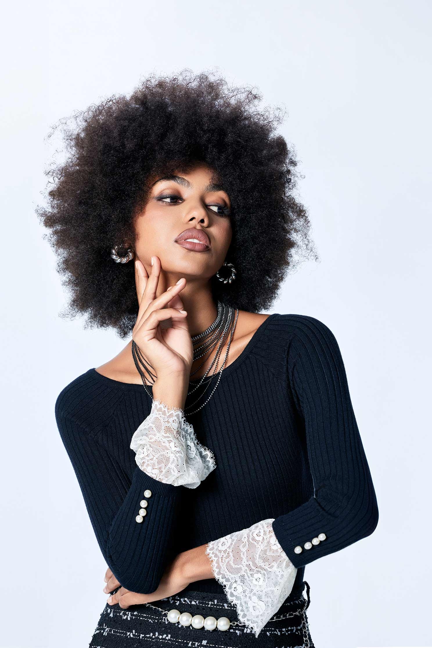 修身坑條長袖拼接蕾絲針織單品修身坑條長袖拼接蕾絲針織單品,上班OL穿搭,人氣商品,春夏穿搭,珍珠,蕾絲,蕾絲上衣,針織,針織衫