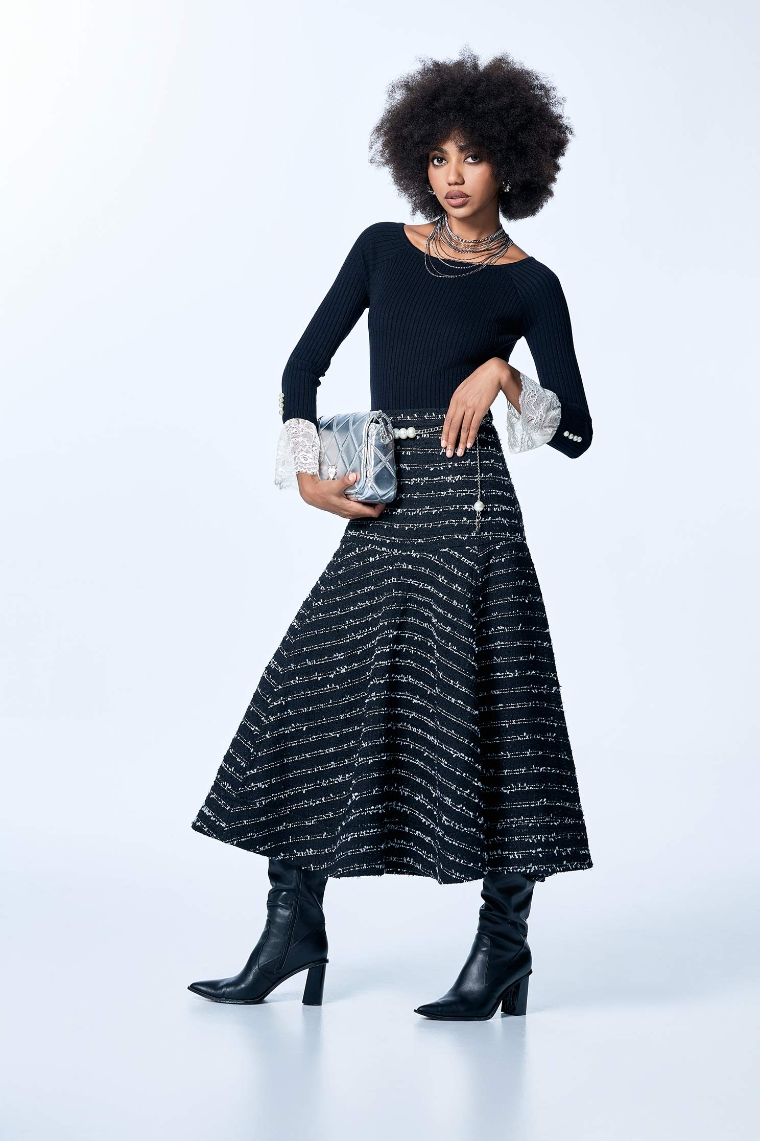 修身坑條長袖拼接蕾絲針織單品修身坑條長袖拼接蕾絲針織單品,上班OL穿搭,人氣商品,春夏穿搭,珍珠,蕾絲,蕾絲上衣,針織,針織衫