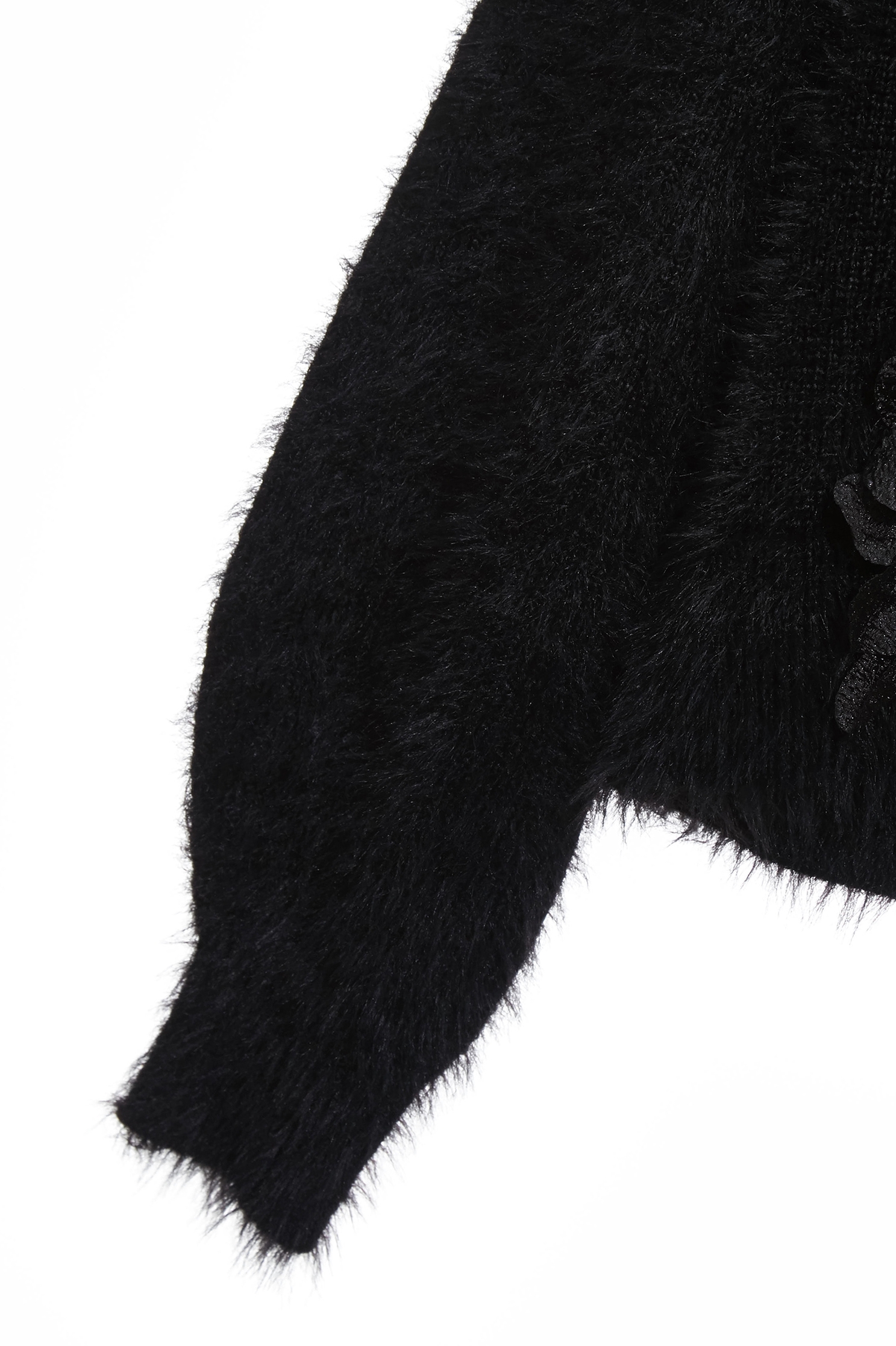 立體珍珠花朵針織單品立體珍珠花朵針織單品,時髦成套搭配,派對特輯,珍珠,秋冬穿搭,約會特輯,花花世界,針織,針織衫