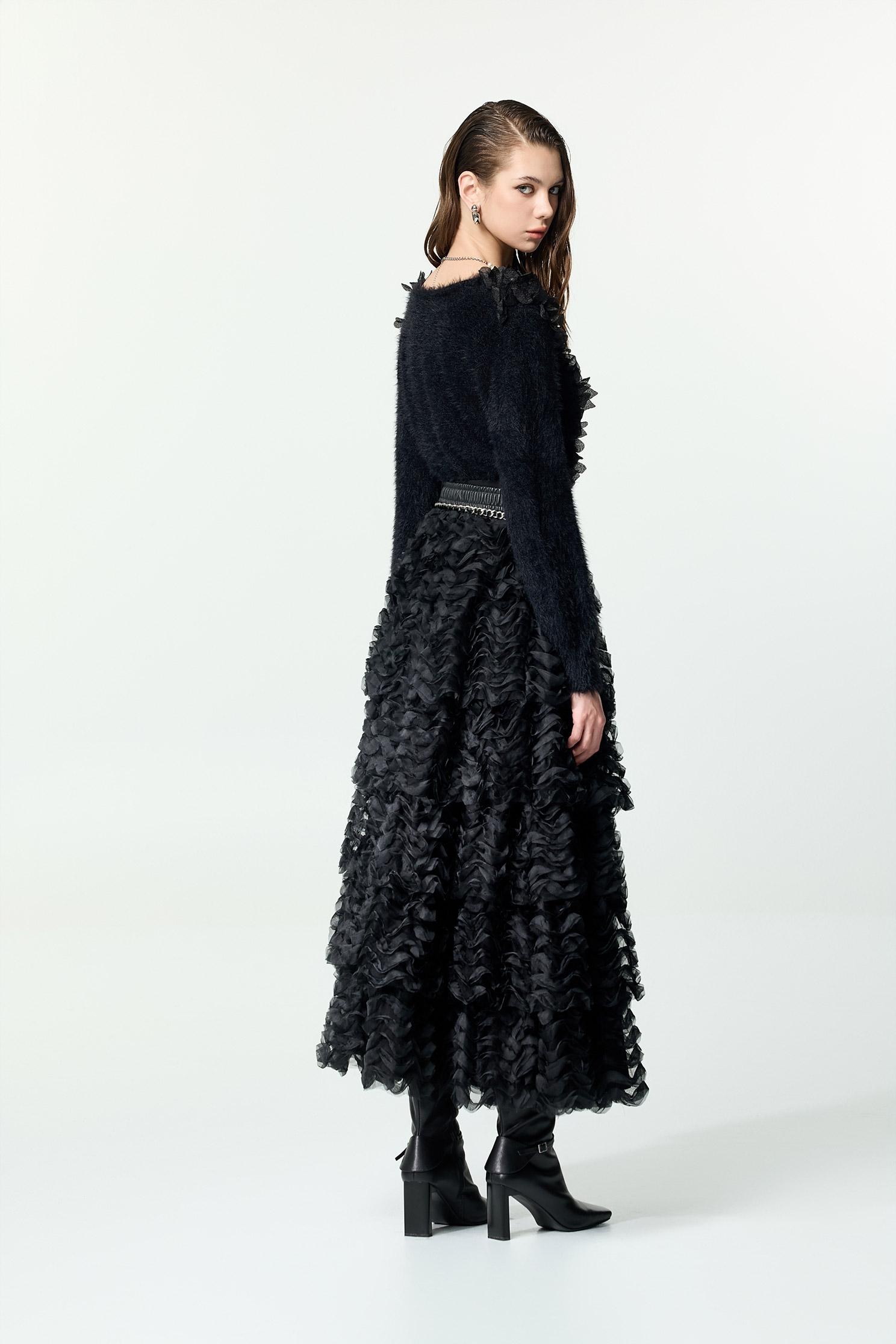 立體珍珠花朵針織單品立體珍珠花朵針織單品,時髦成套搭配,派對特輯,珍珠,秋冬穿搭,約會特輯,花花世界,針織,針織衫