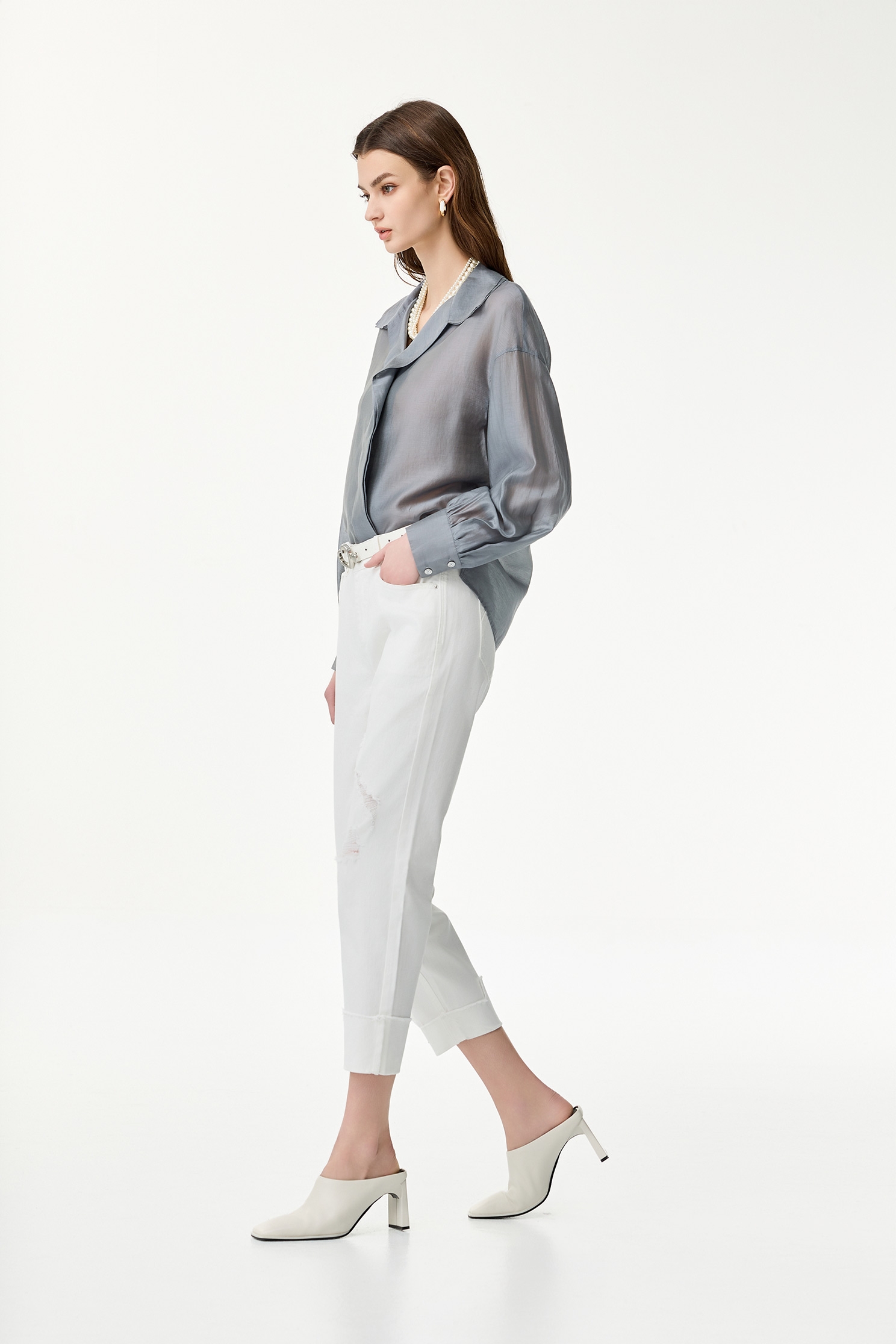 鹽灰色絲棉長袖上衣鹽灰色絲棉長袖上衣,上班OL穿搭,上衣,春夏穿搭,襯衫,透膚上衣,長袖上衣