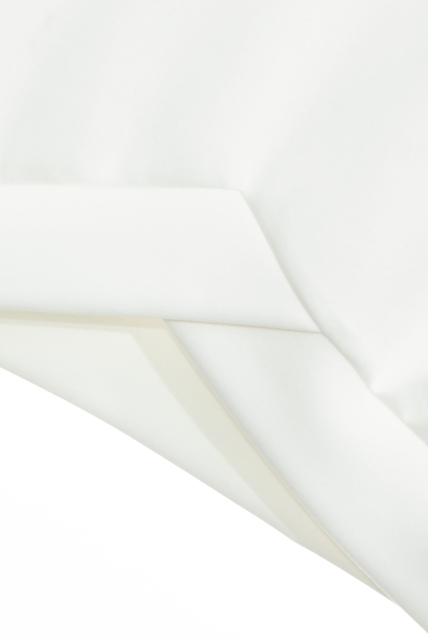 奶白色印繡花交叉T奶白色印繡花交叉T,T-Shirt,春夏穿搭,繡花