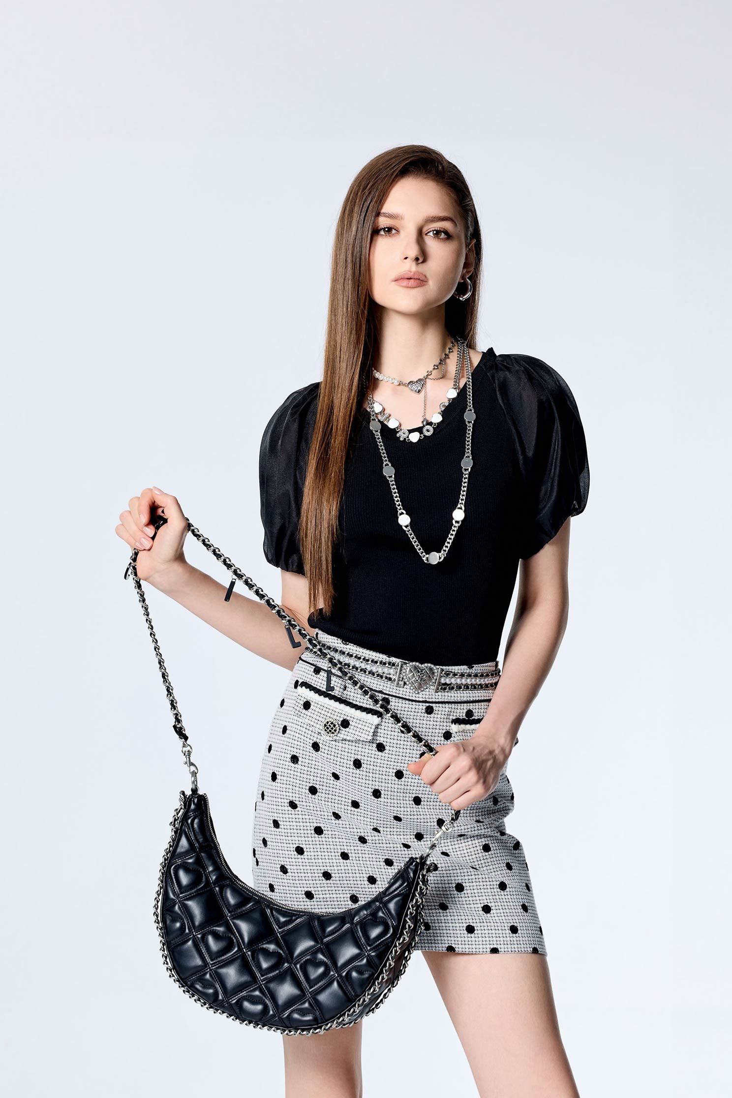 烏干澎袖針織單品上衣烏干澎袖針織單品上衣,上班OL穿搭,上衣,春夏穿搭,針織,針織衫,黑色上衣