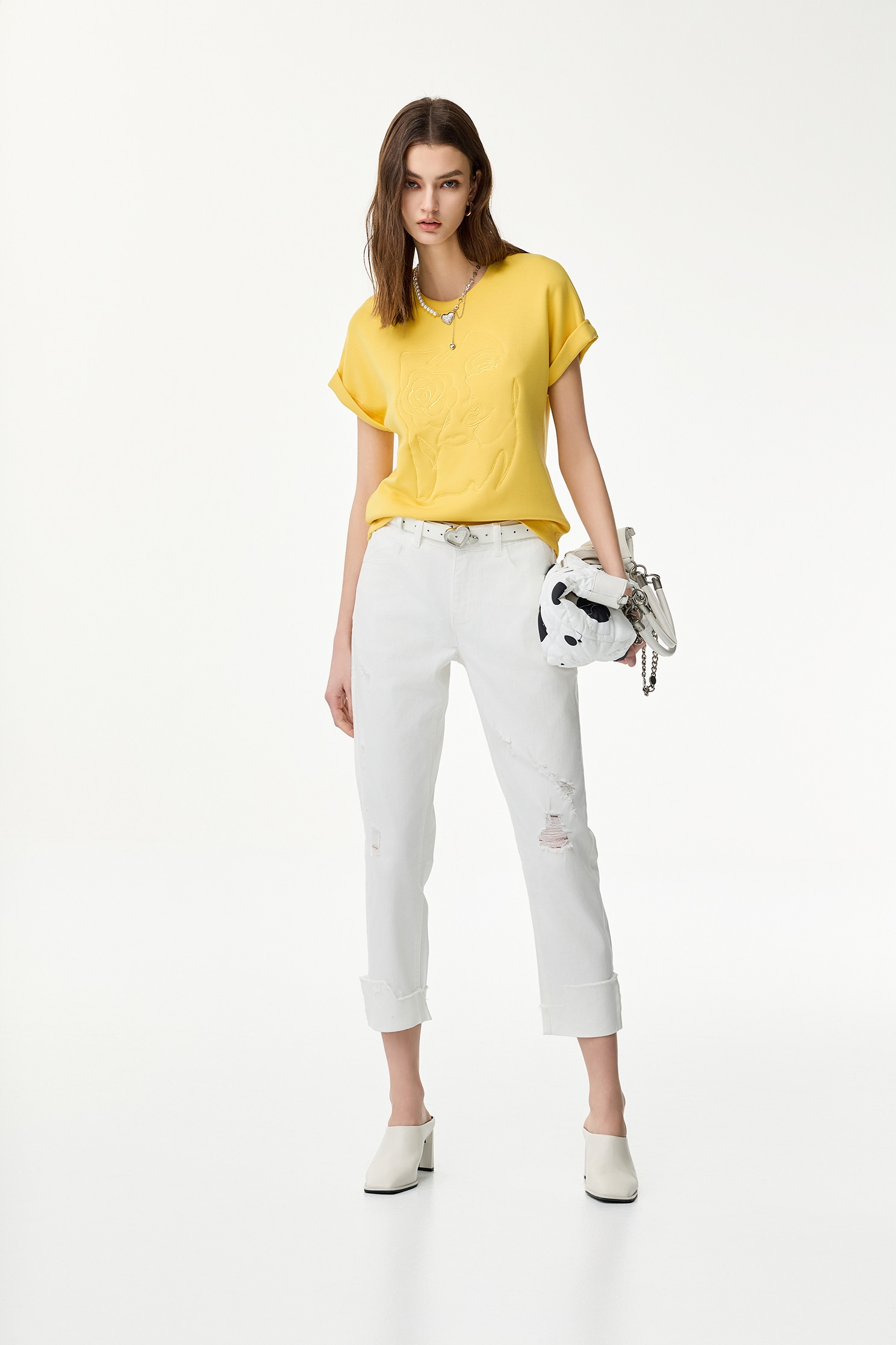 太陽黃立體繡繞圖T太陽黃立體繡繞圖T,T-Shirt,春夏穿搭,繡花