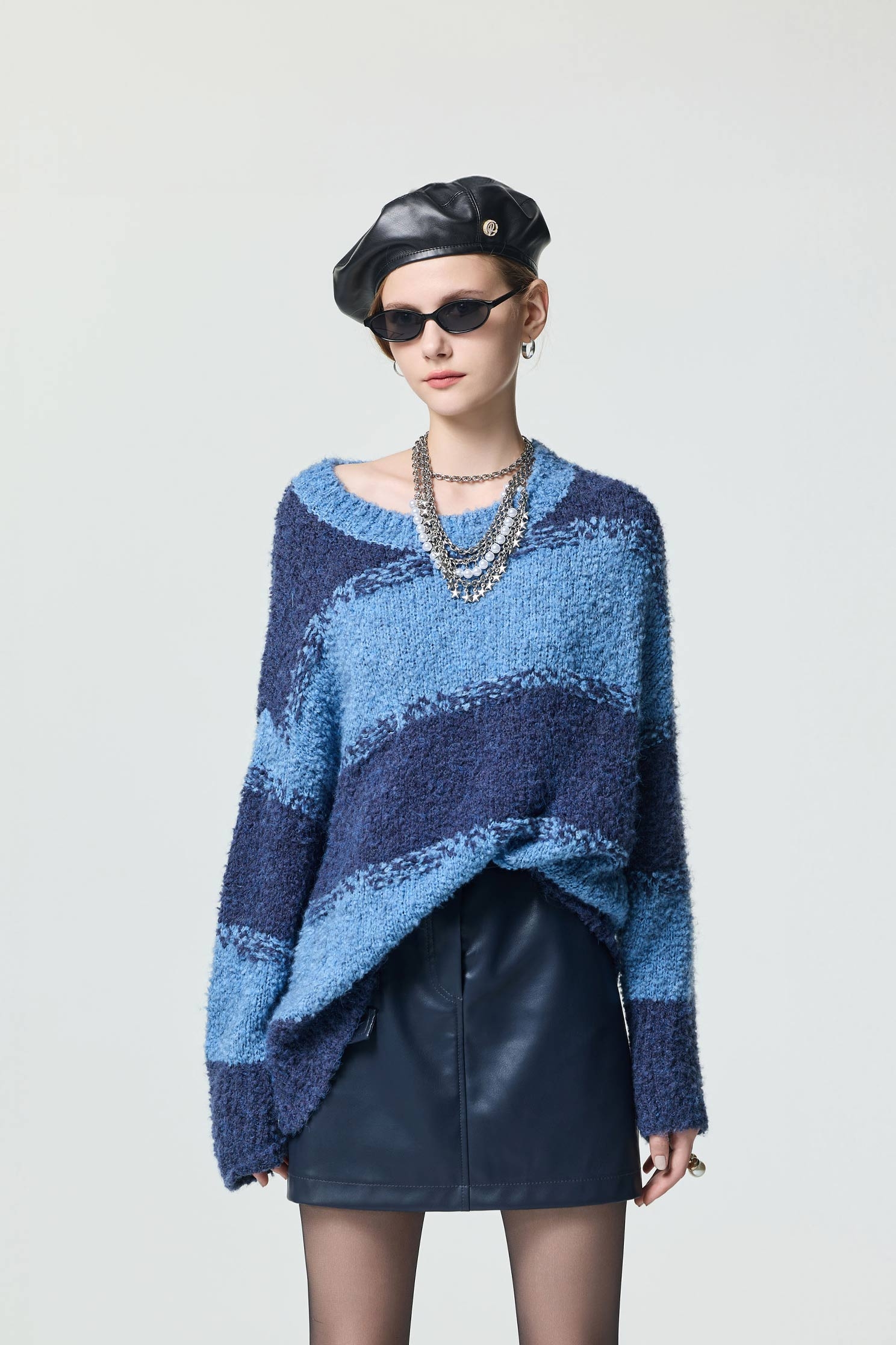 偽搖粒絨效果針織上衣偽搖粒絨效果針織上衣,上班OL穿搭,上衣,春夏穿搭,條紋,派對特輯,珍珠,約會特輯,針織,針織上衣,針織衫