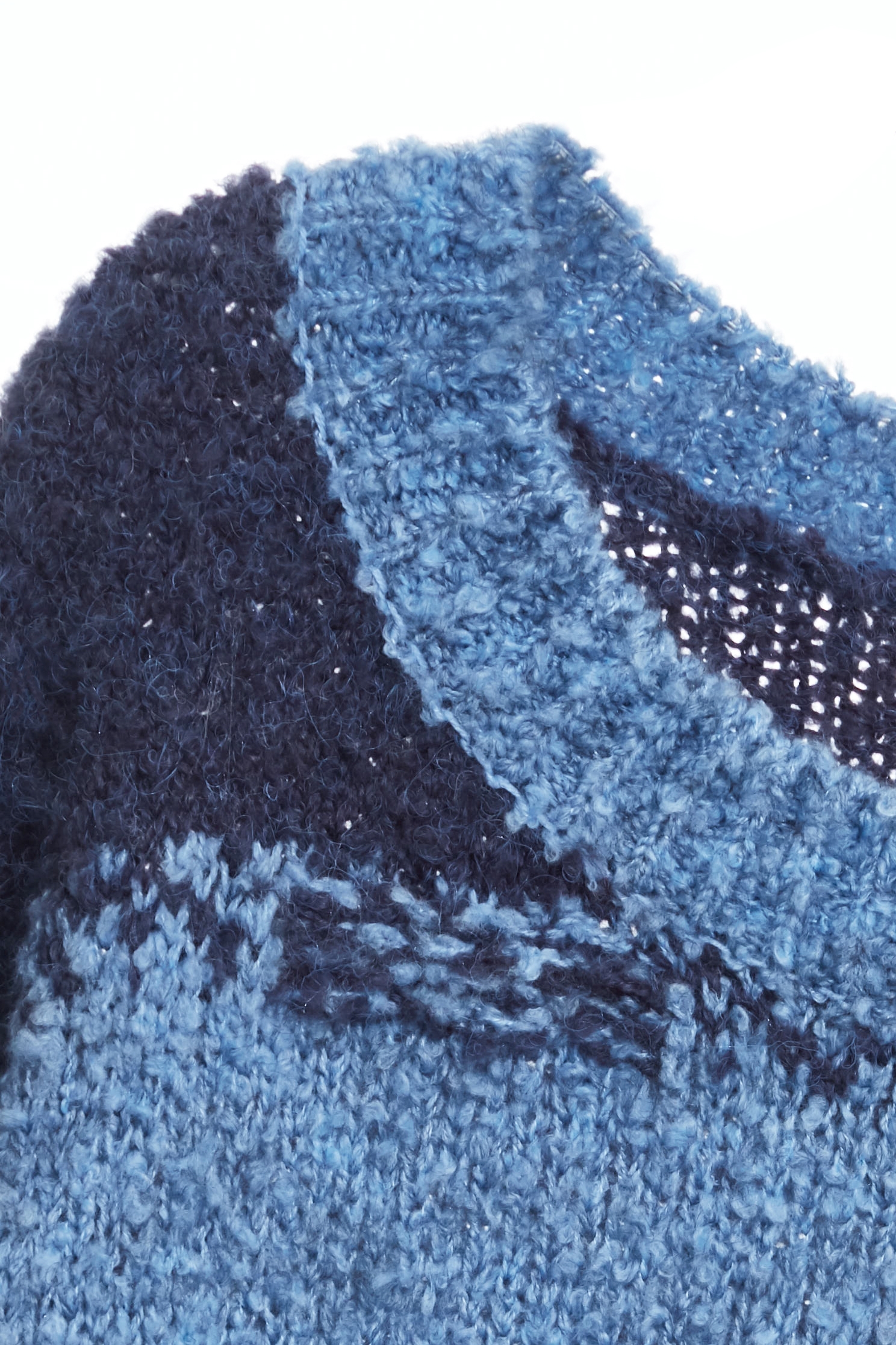 偽搖粒絨效果針織上衣偽搖粒絨效果針織上衣,上班OL穿搭,上衣,春夏穿搭,條紋,派對特輯,珍珠,約會特輯,針織,針織上衣,針織衫